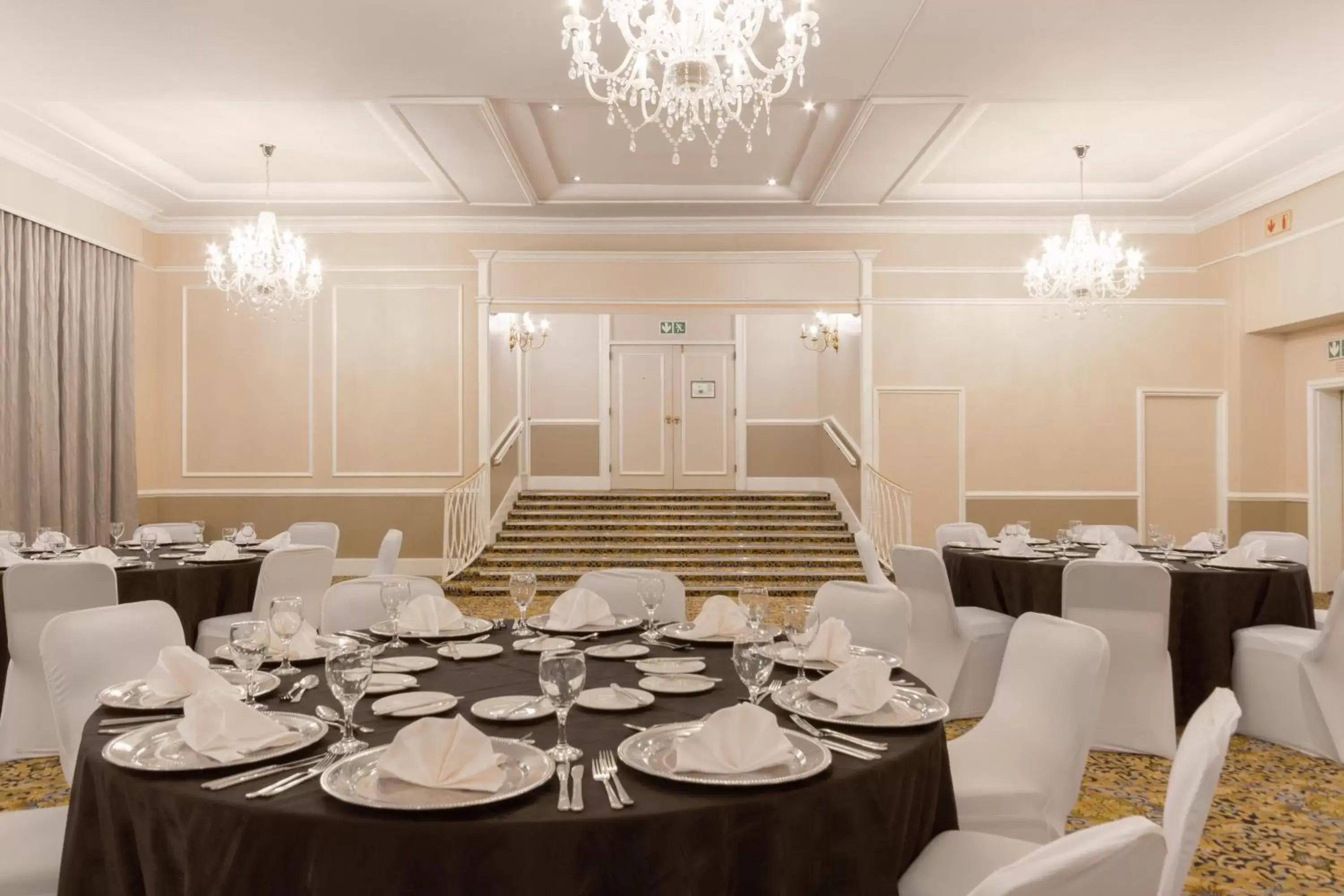 Banquet/Function facilities, Restaurant/Places to Eat in Holiday Inn - Johannesburg Sunnyside Park, an IHG Hotel