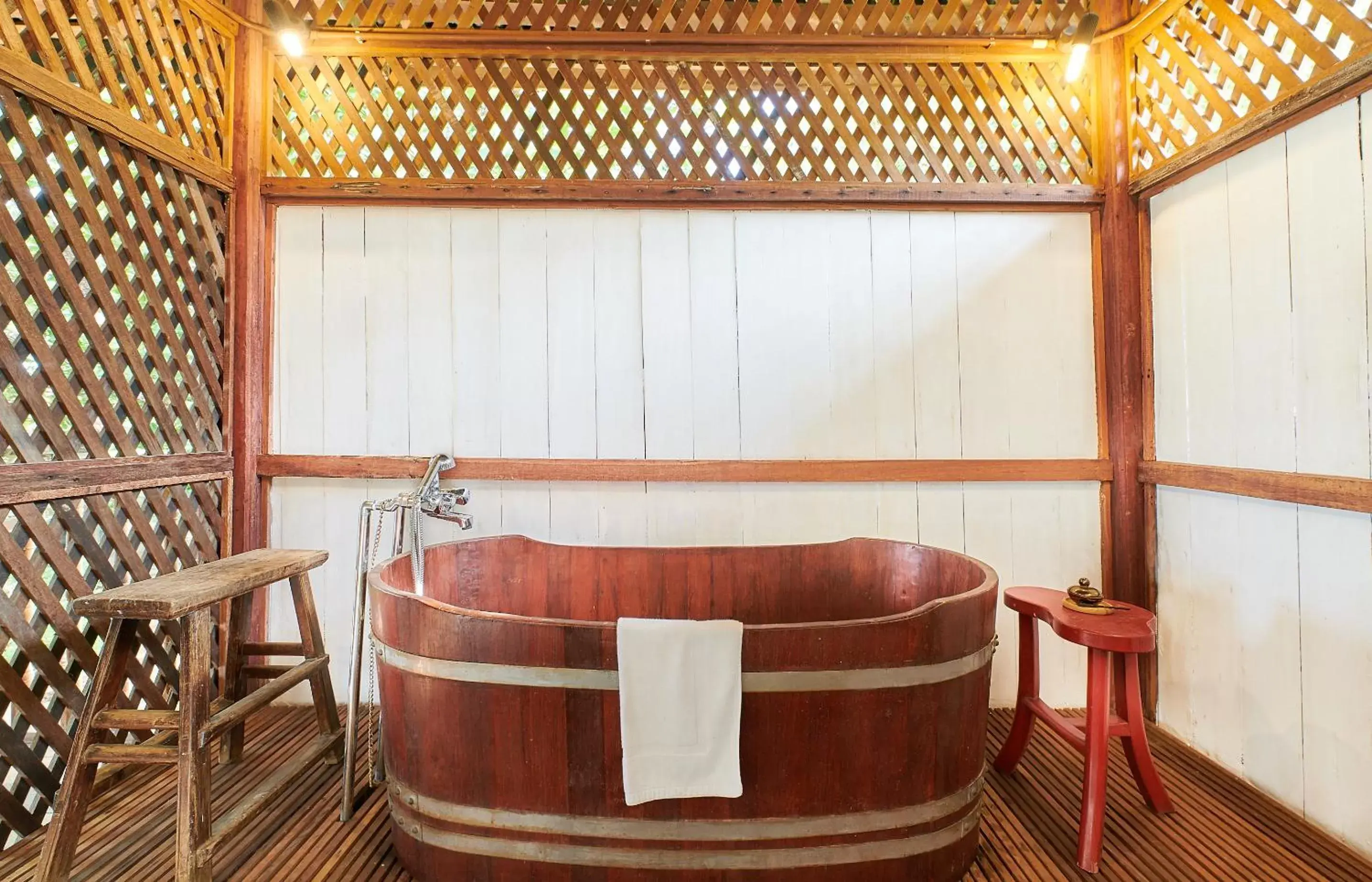Bath in Temple Tree Resort