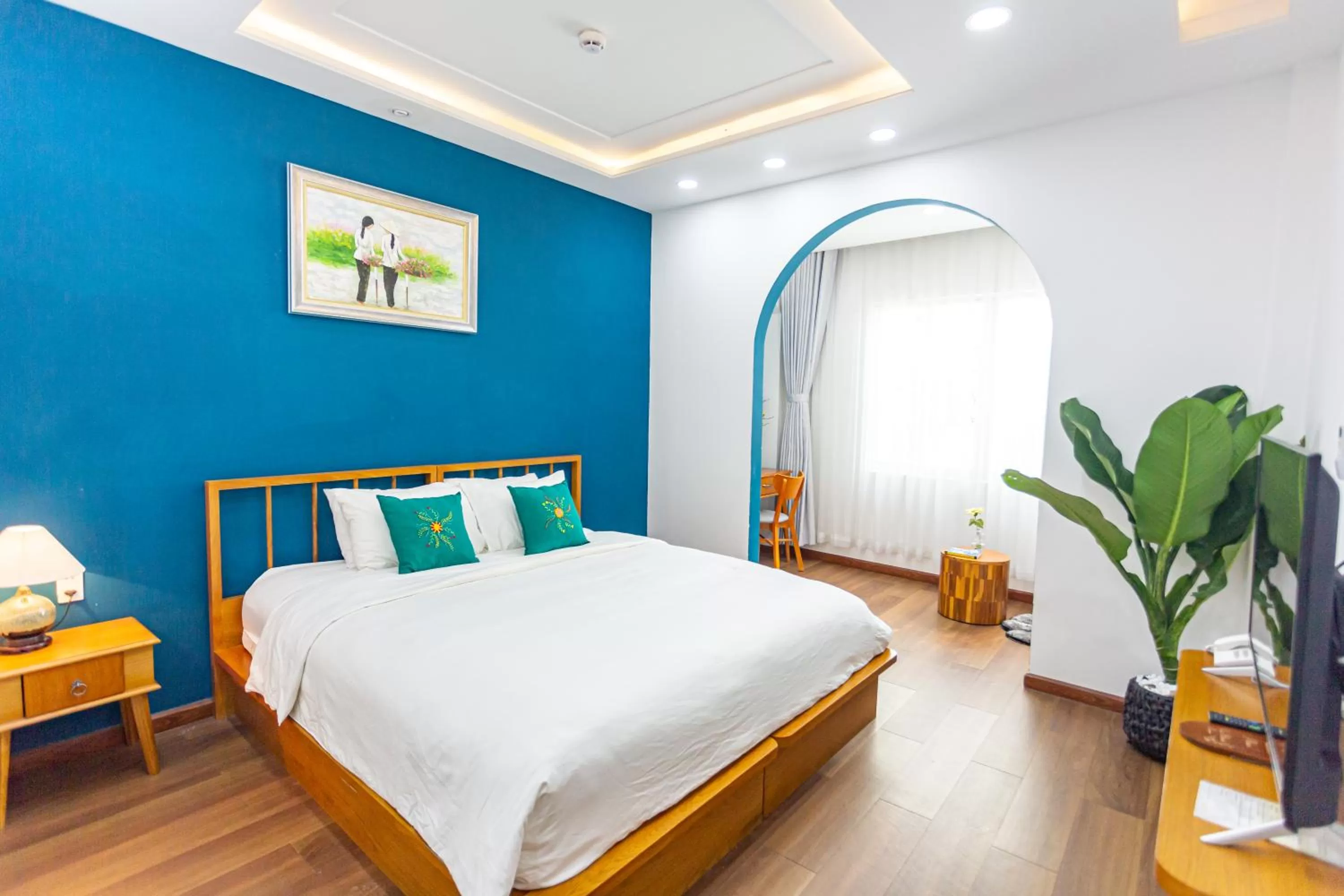 Photo of the whole room, Bed in Chez Mimosa Local