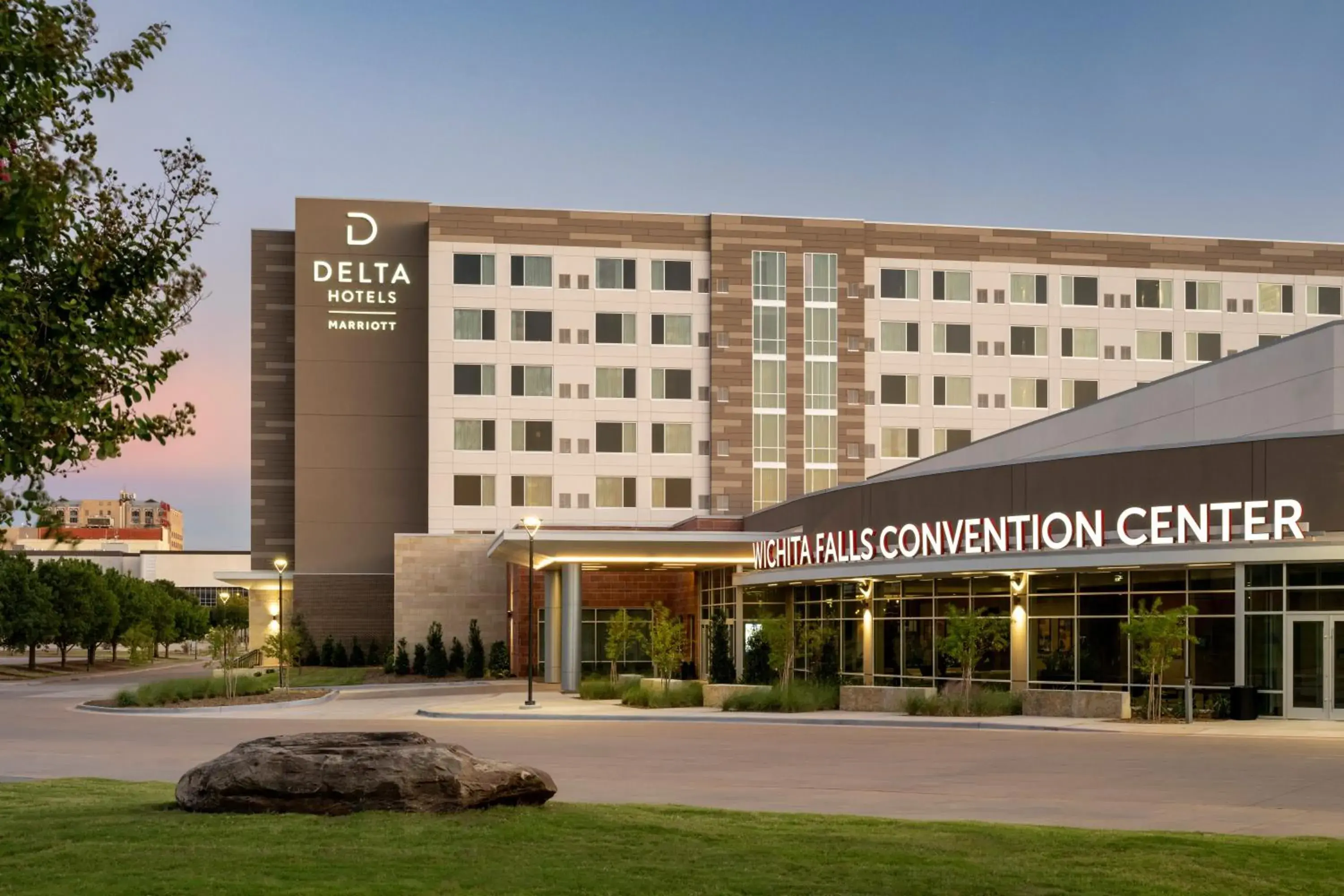 Property Building in Delta Hotels by Marriott Wichita Falls Convention Center