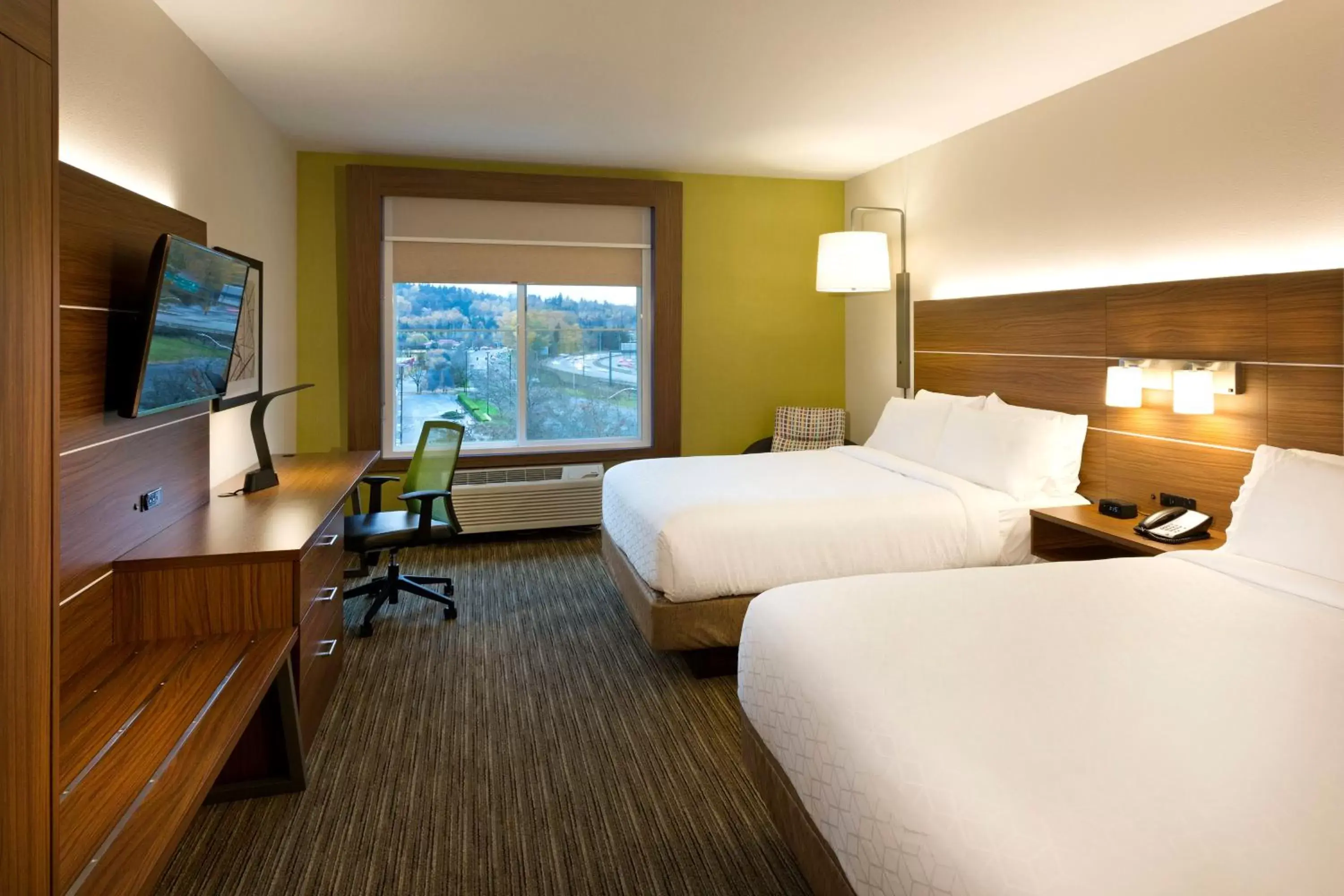 Photo of the whole room in Holiday Inn Express & Suites - Seattle South - Tukwila, an IHG Hotel