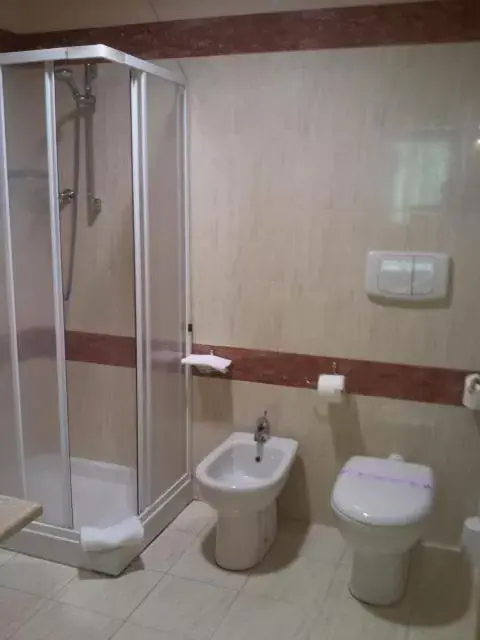 Bathroom in Hotel Semifonte