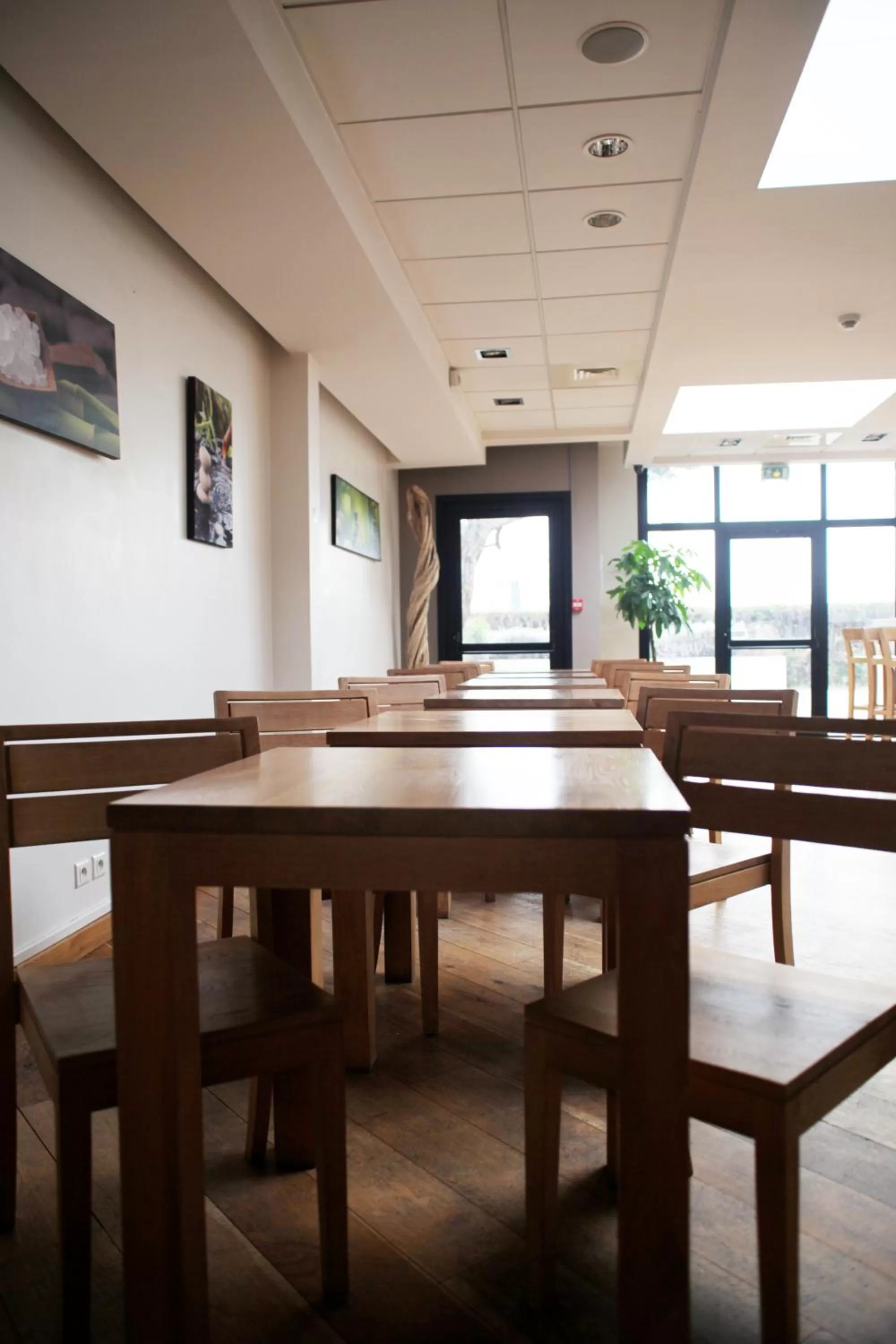 Restaurant/places to eat in B&B HOTEL Paris Nord Aulnay-sous-Bois