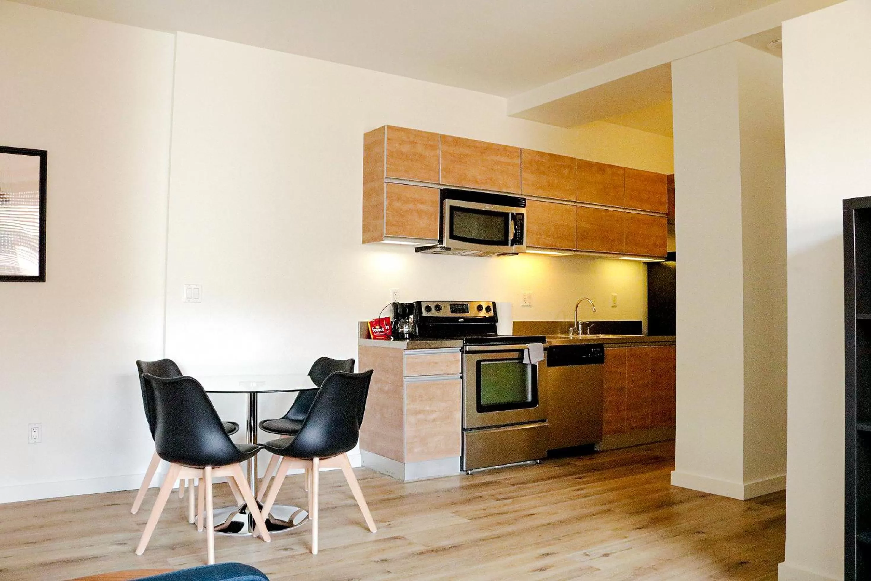 Kitchen/Kitchenette in The Haas Suites
