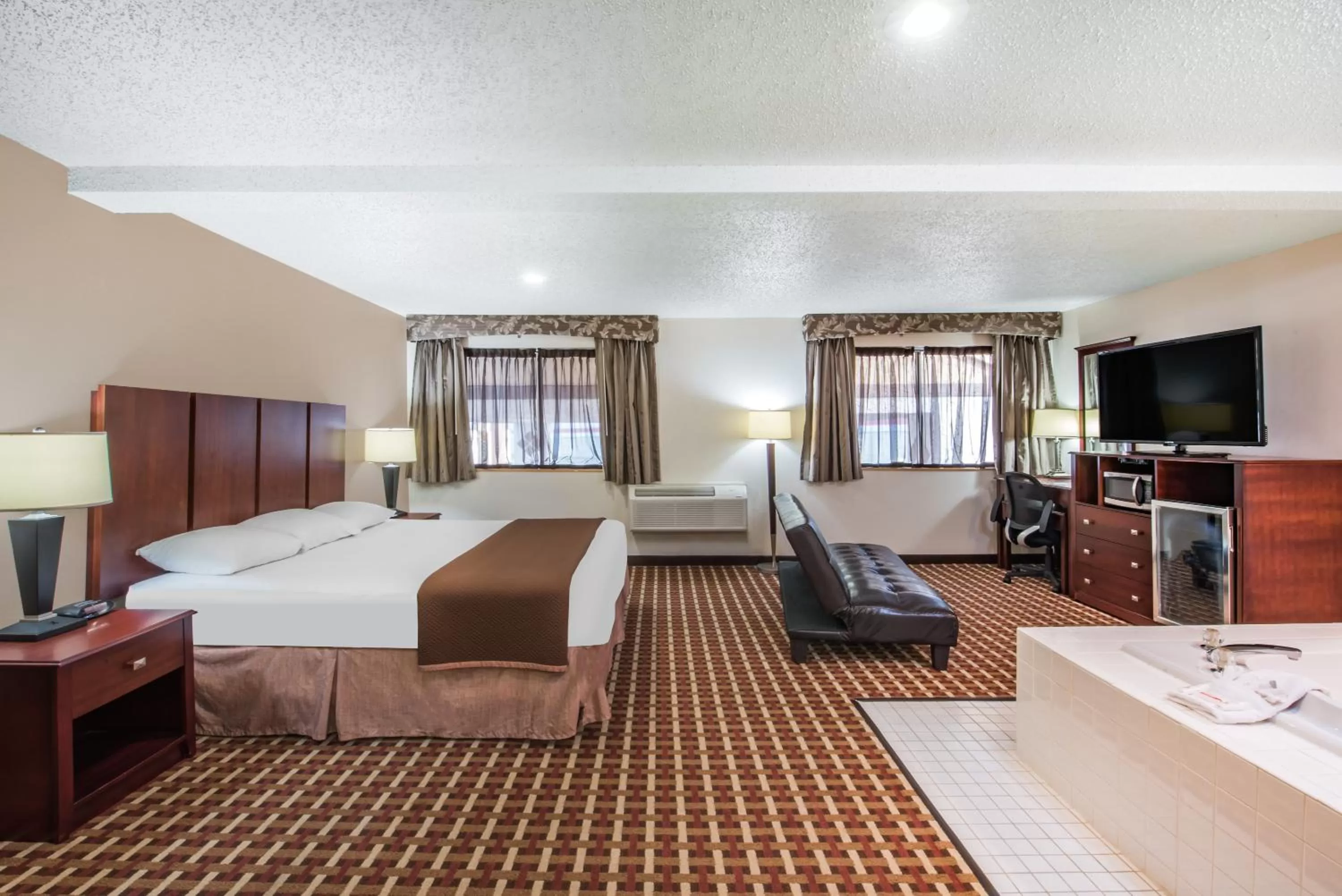 Photo of the whole room, Bed in Super 8 by Wyndham Harlingen TX