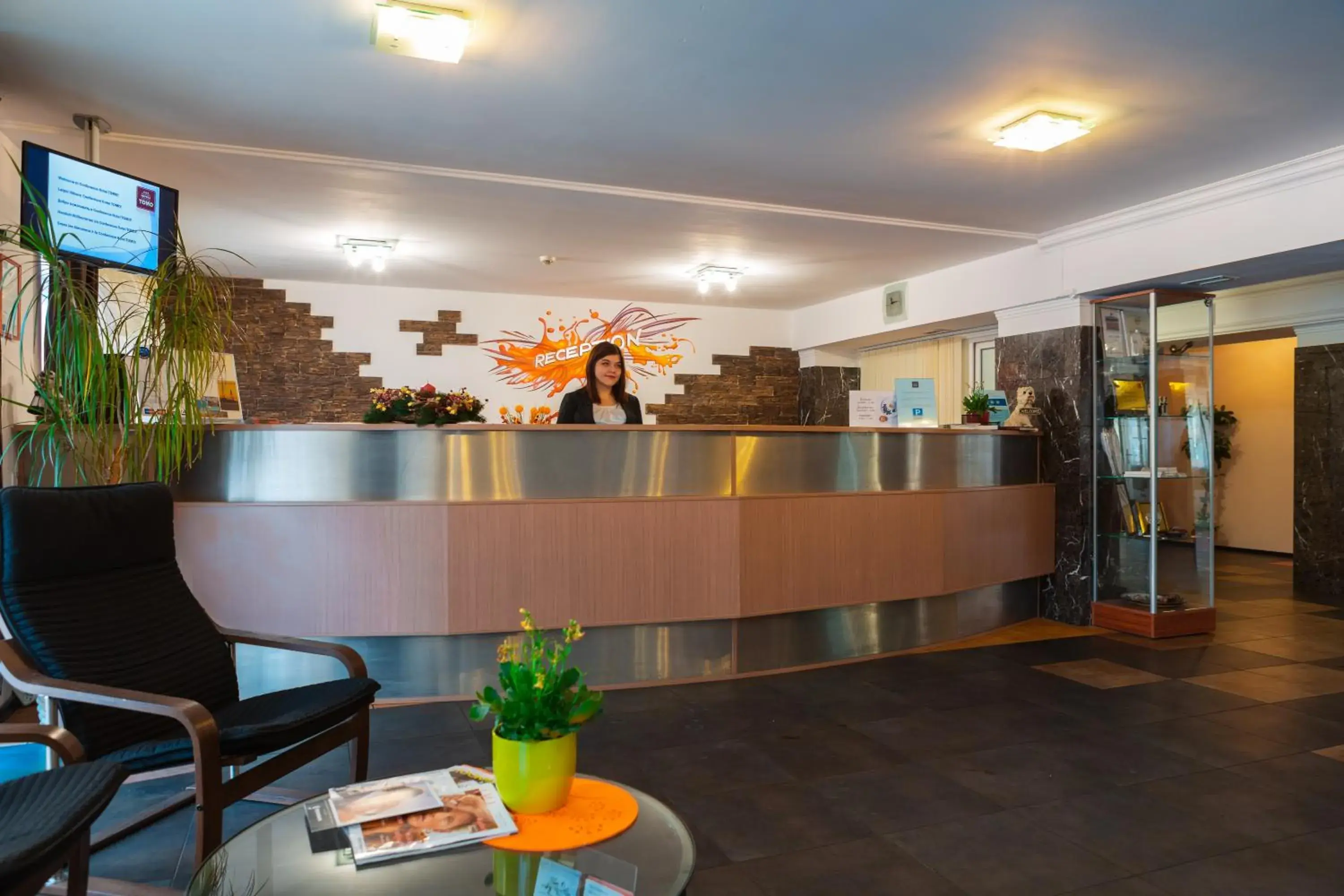 Lobby or reception in Apart Hotel Tomo FREE PARKING