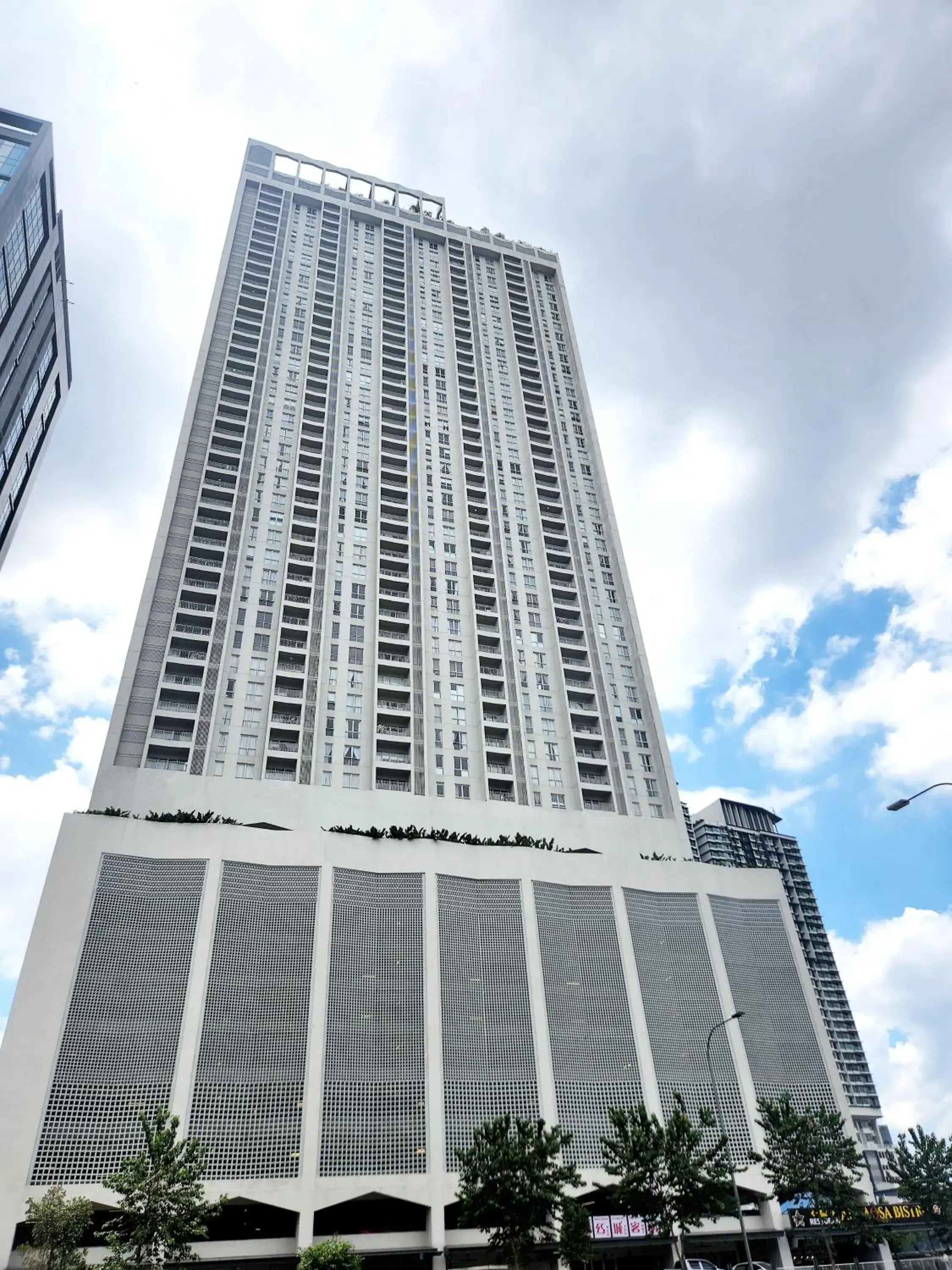 Property Building in Infini Suites@ UNA Residences, Sunway Velocity KL