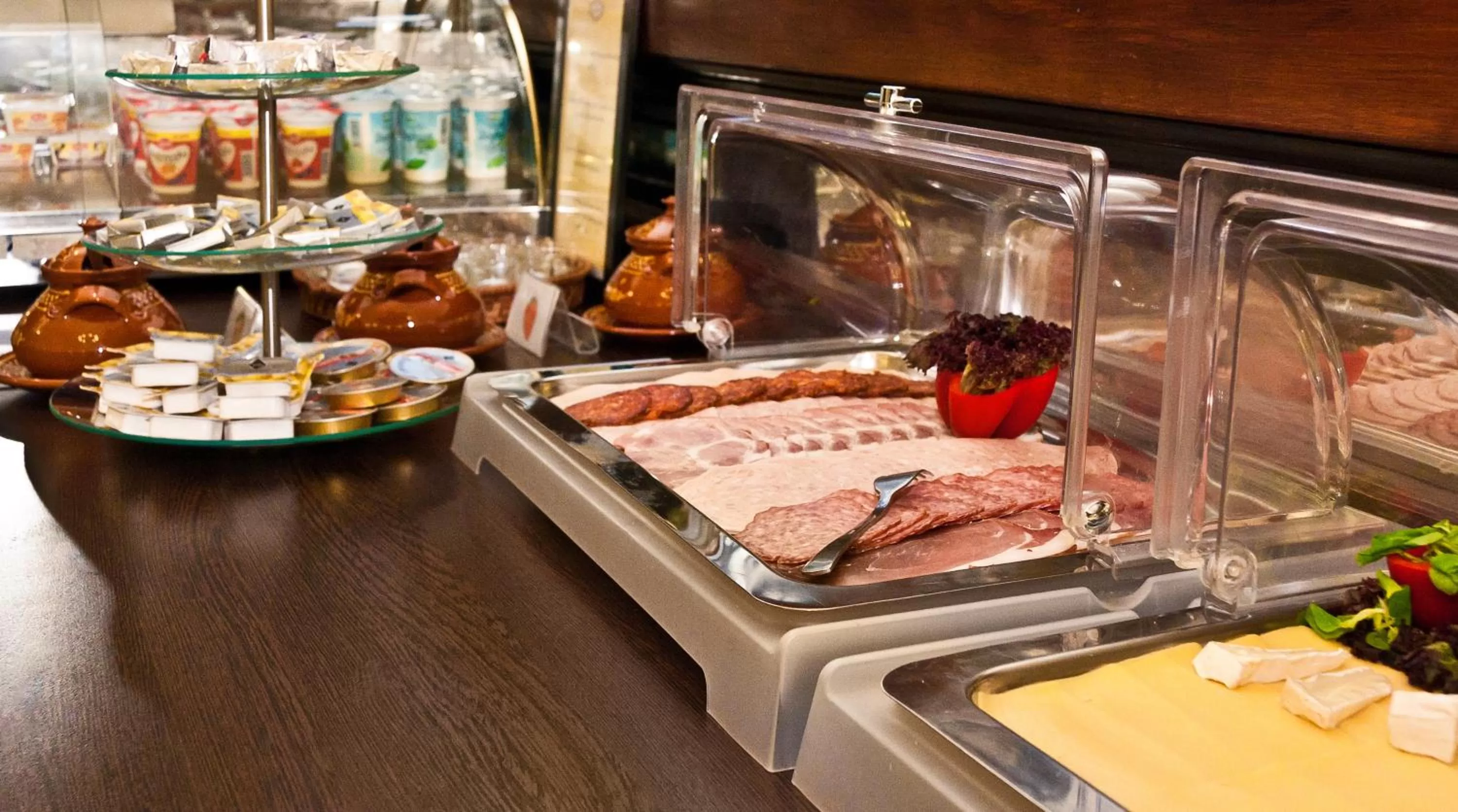 Dining area in Hotel Klastrom