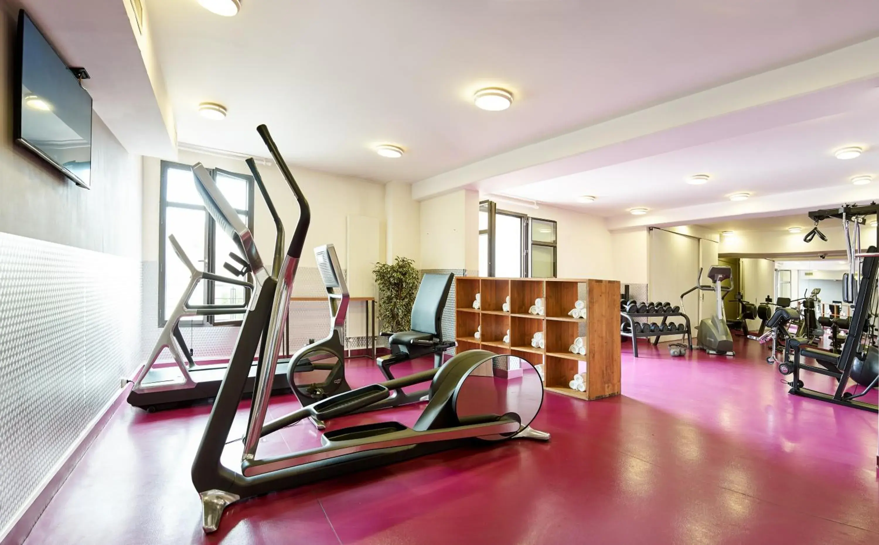 Fitness centre/facilities, Fitness Center/Facilities in Radisson Blu Hotel Marseille Vieux Port