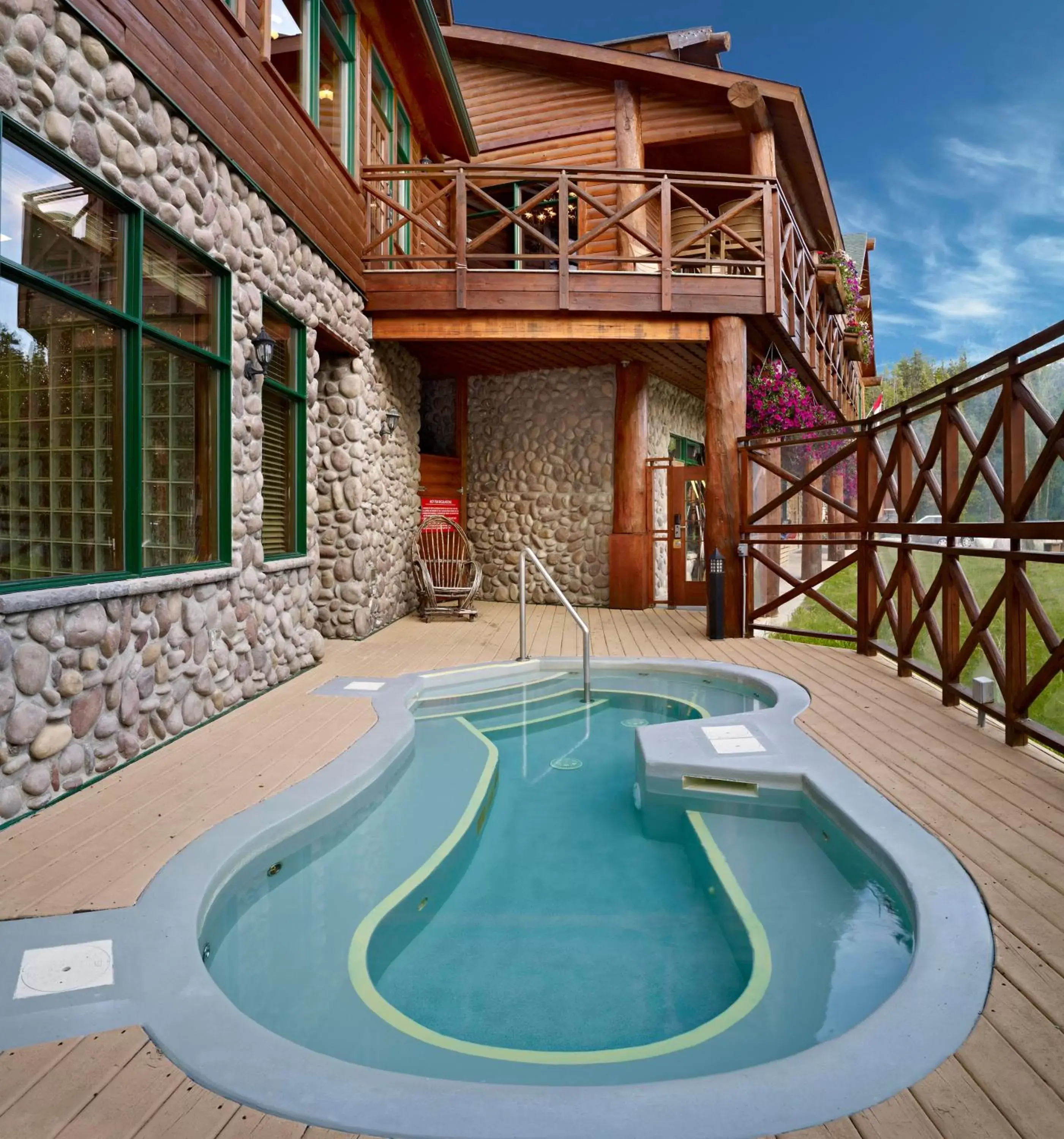 Property building, Swimming Pool in Pyramid Lake Lodge