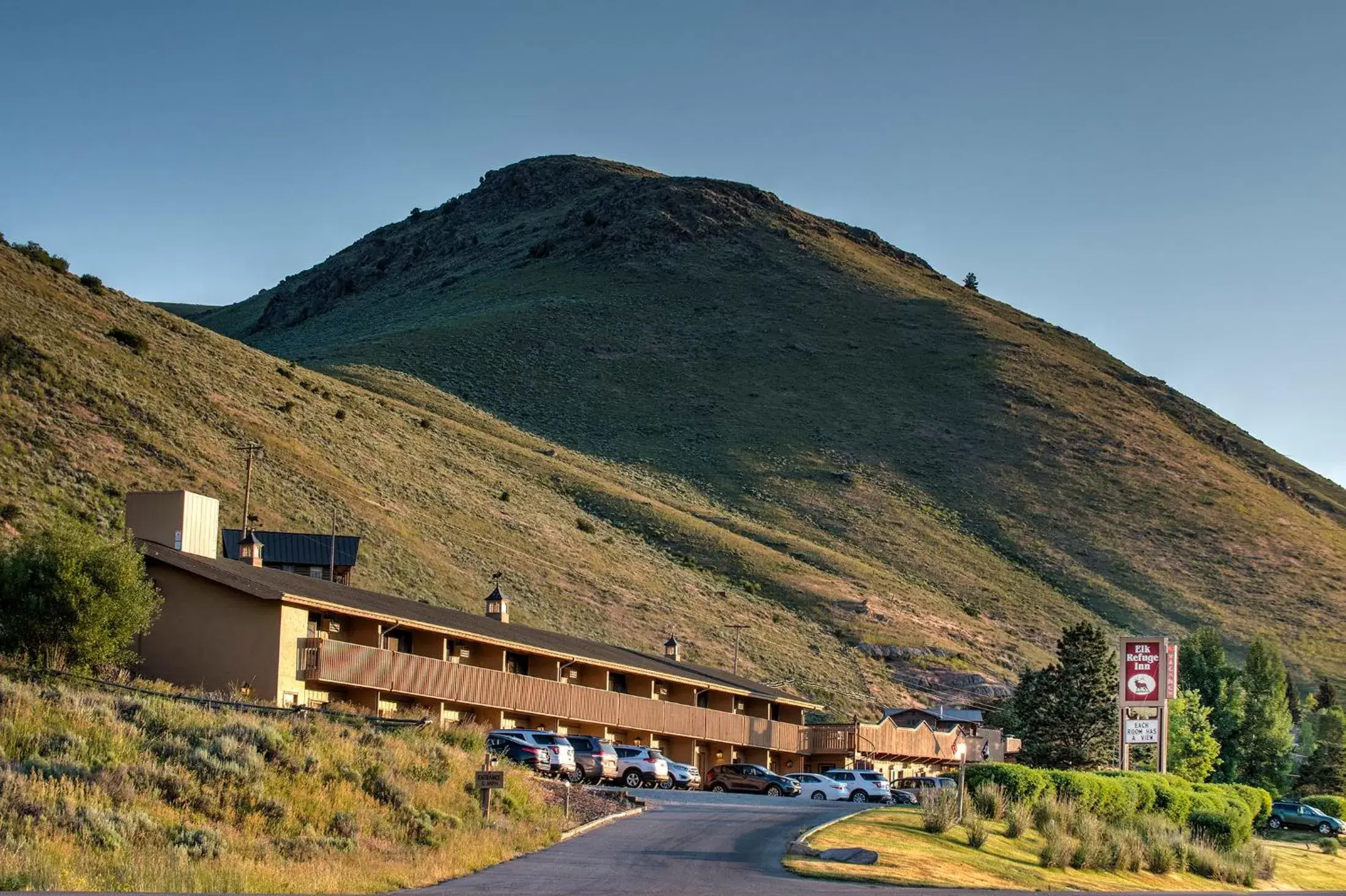 View (from property/room), Mountain View in Elk Refuge Inn