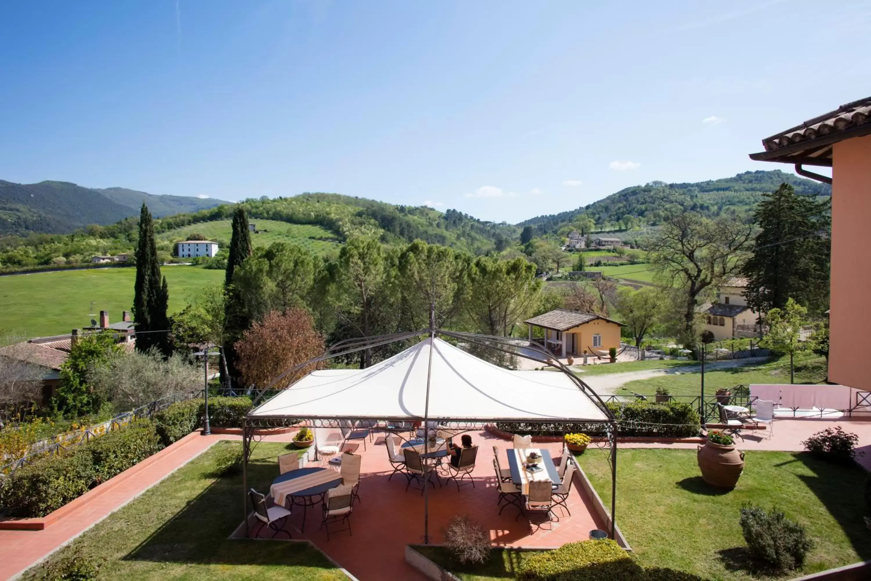 Natural landscape in Albergo Villa Cristina