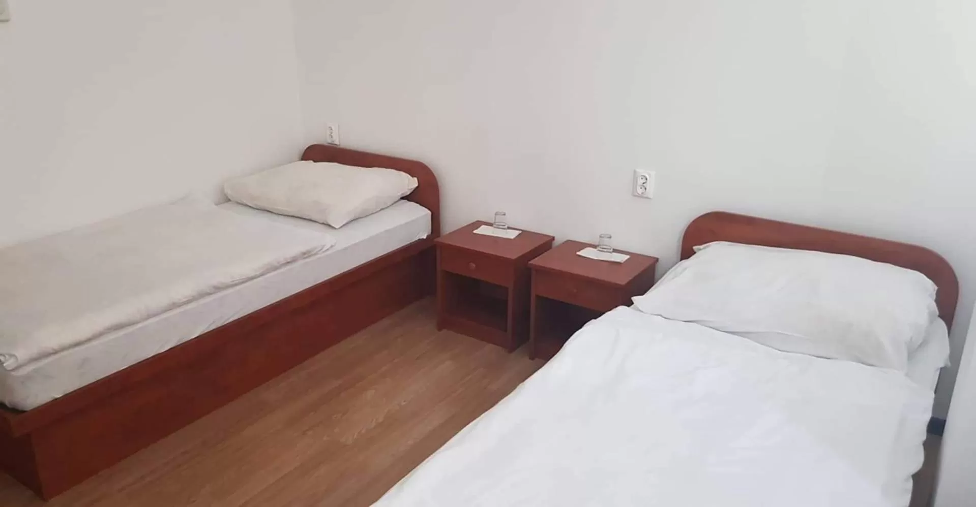 Twin Room with Bathroom in Lánchíd Szálló