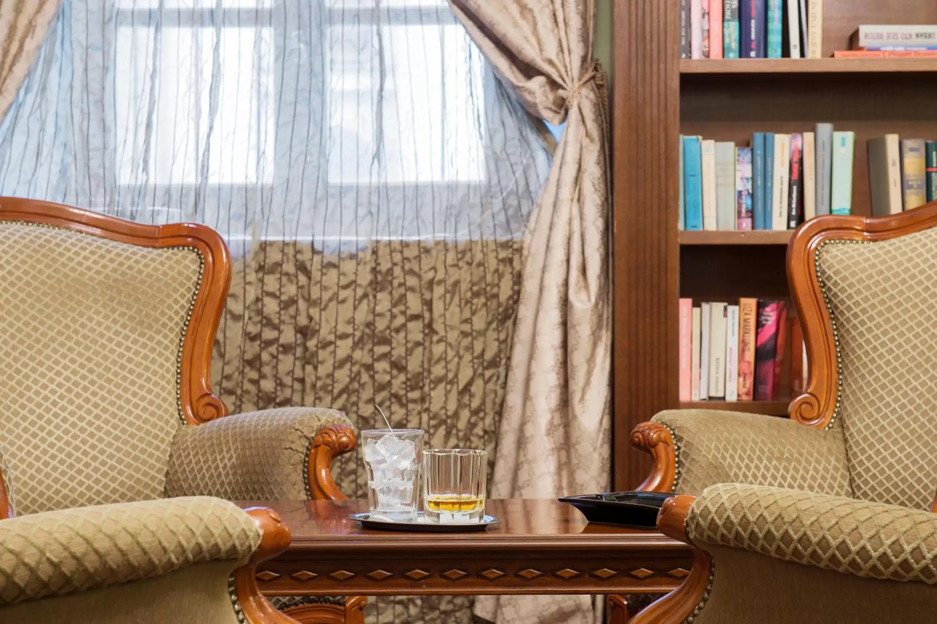 Library, Seating Area in Arcadia Boutique Hotel