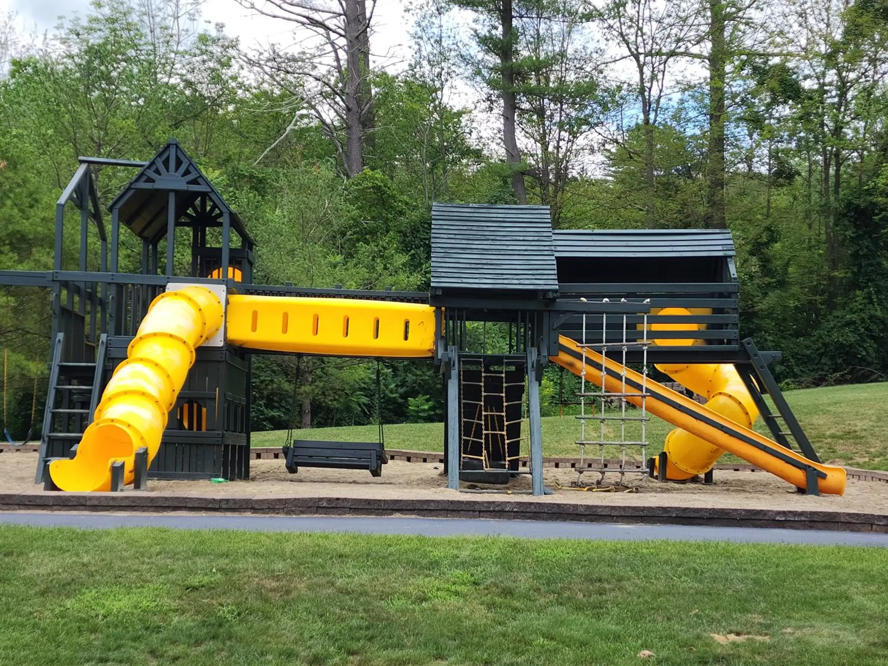 Day, Children's Play Area in The George NY