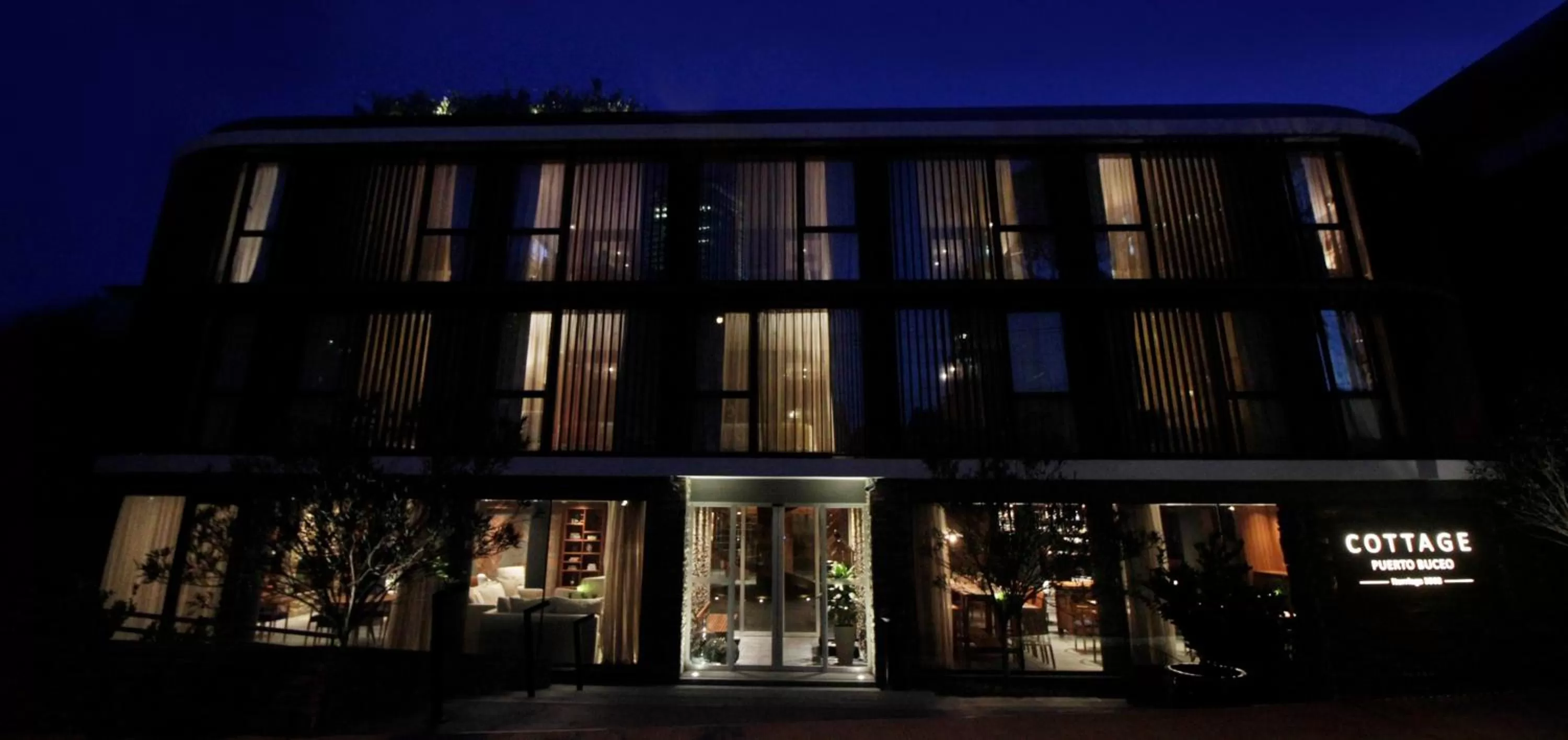 Facade/entrance in Cottage Puerto Buceo