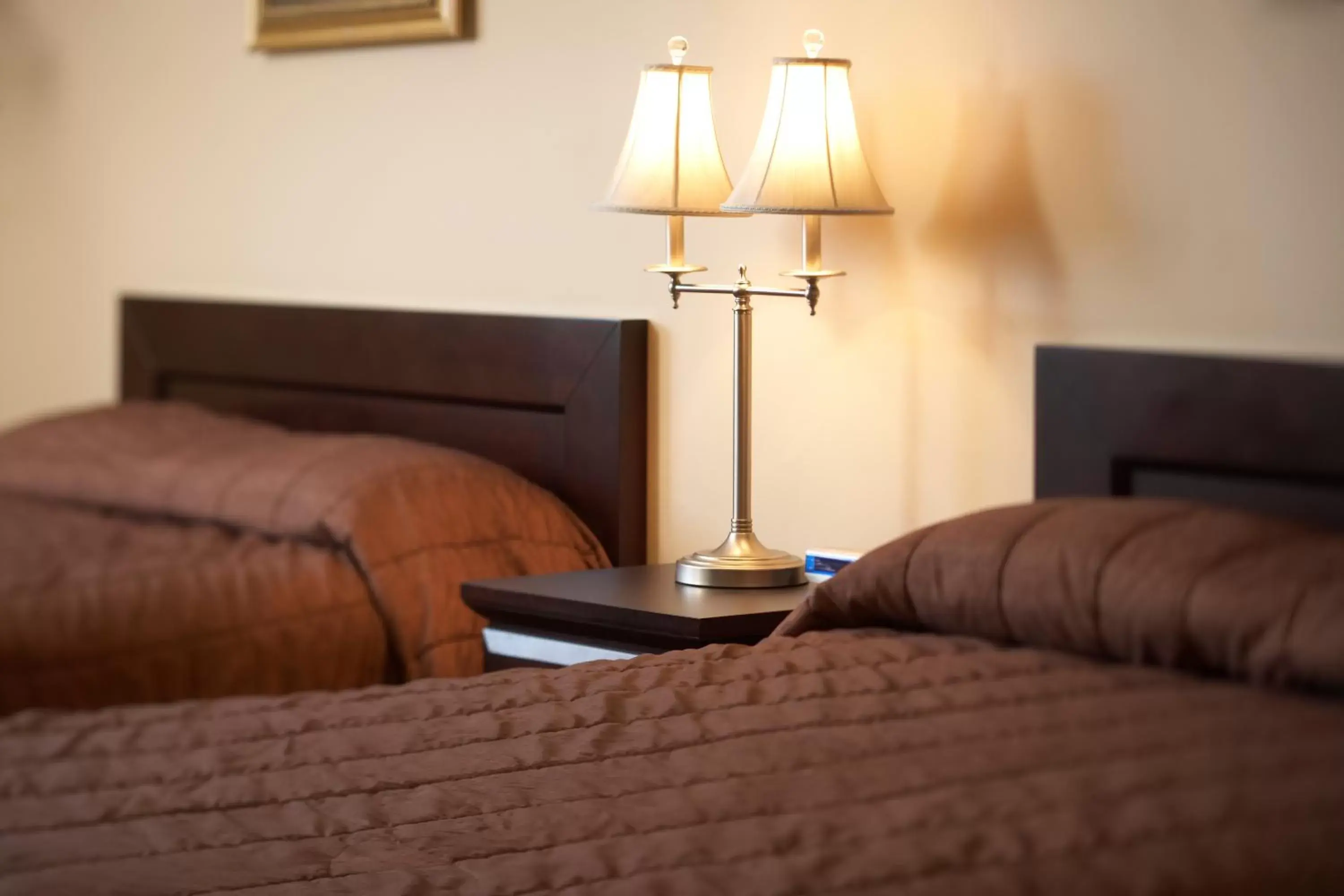 Seating Area in Travel Inn & Suites