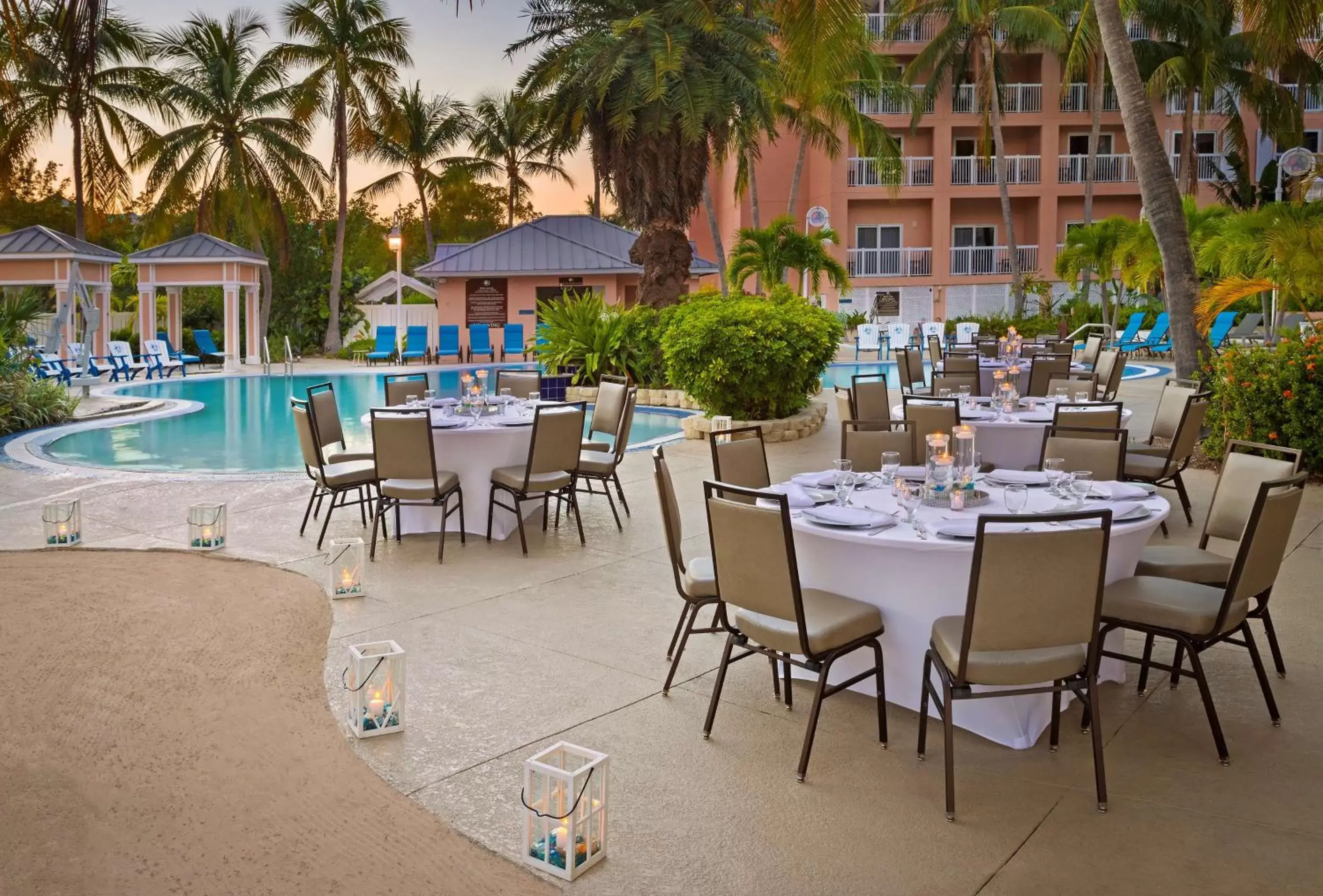 Meeting/conference room, Restaurant/Places to Eat in DoubleTree by Hilton Grand Key Resort
