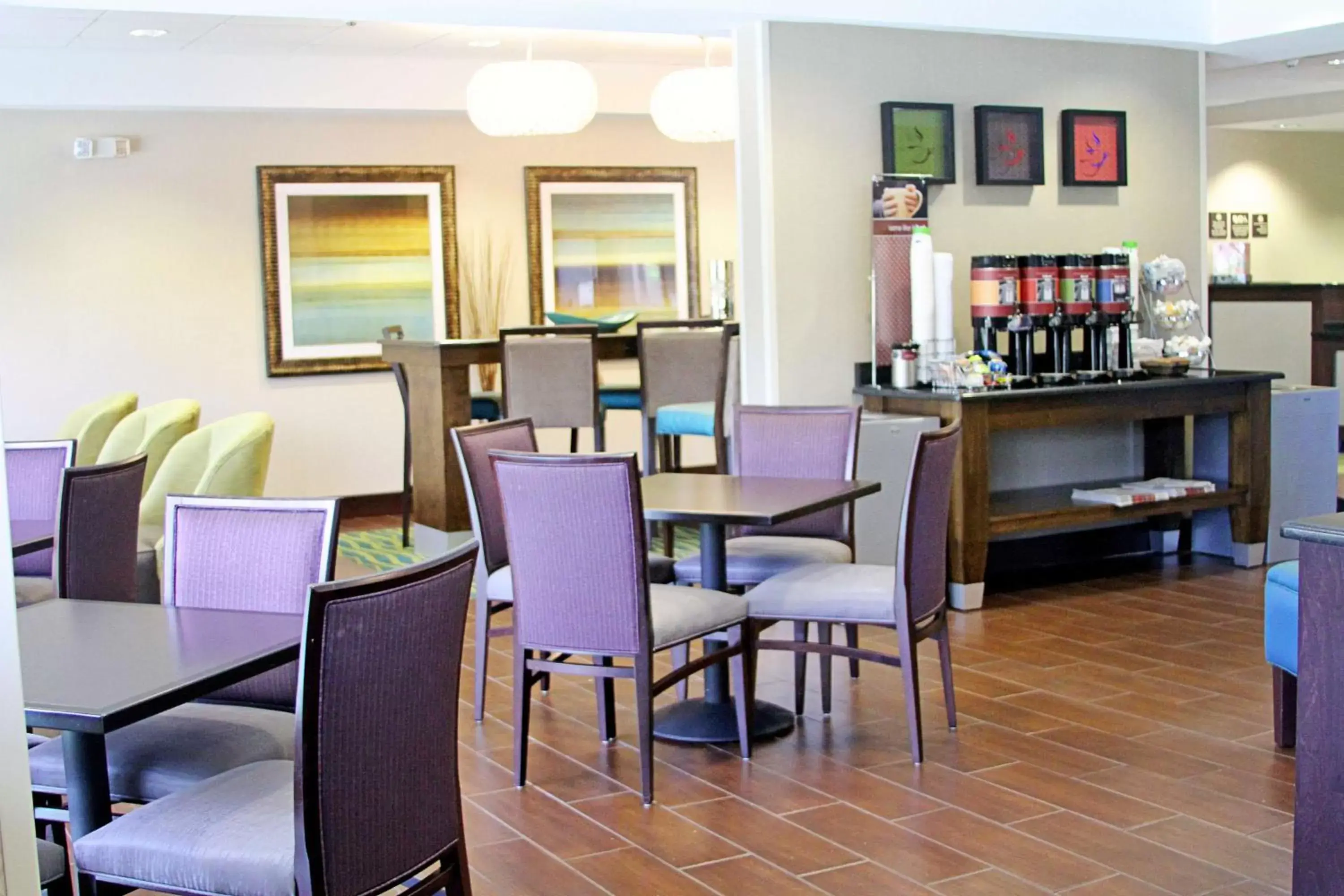 Lobby or reception, Restaurant/Places to Eat in Hampton Inn Tampa-Rocky Point