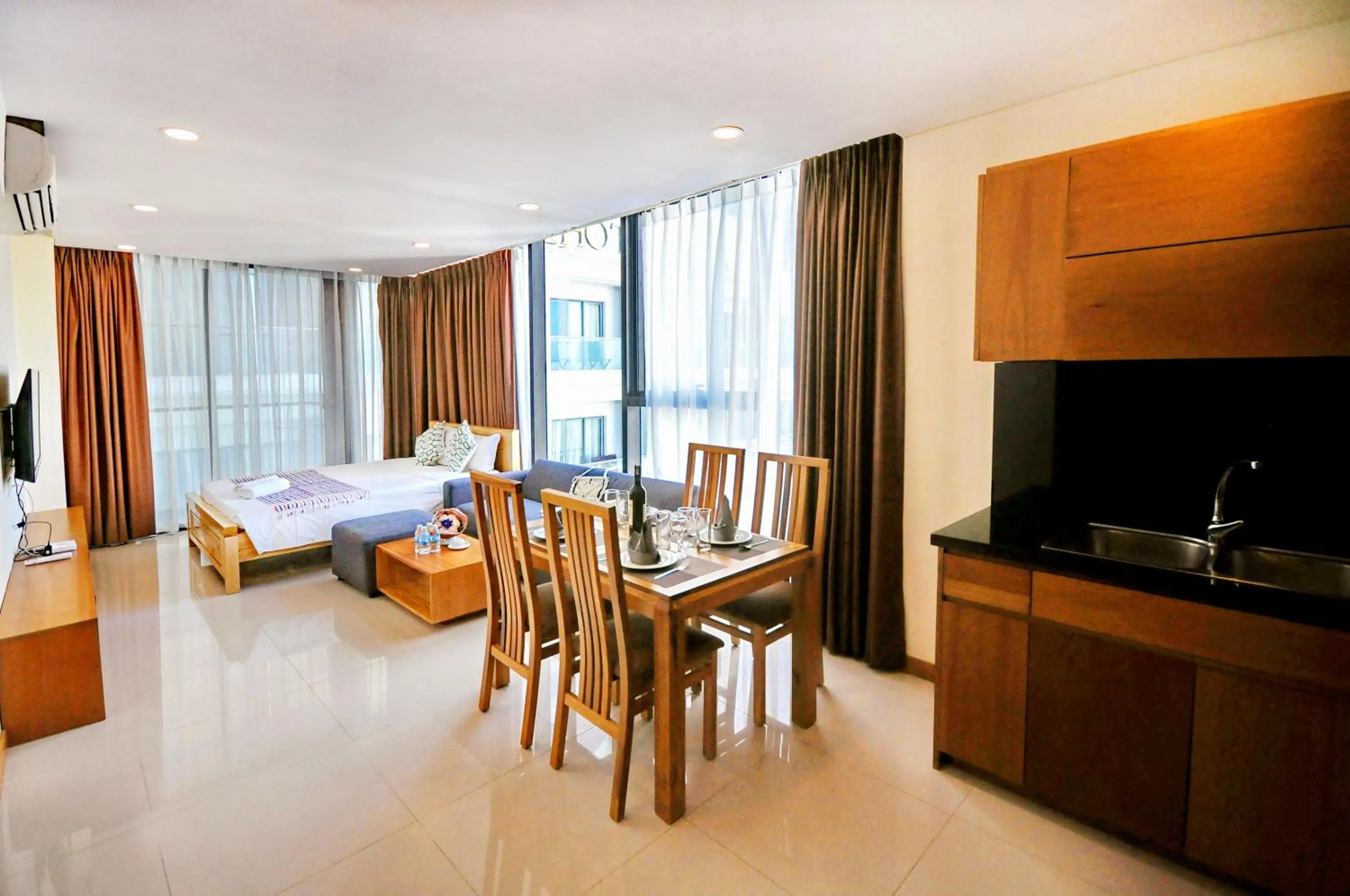 Bed in Holi Beach Hotel & Apartments