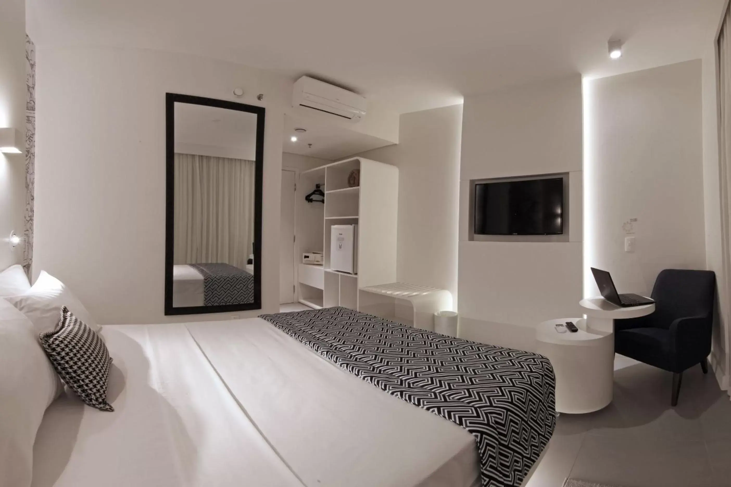 Photo of the whole room, Bed in ibis Styles Alagoinhas