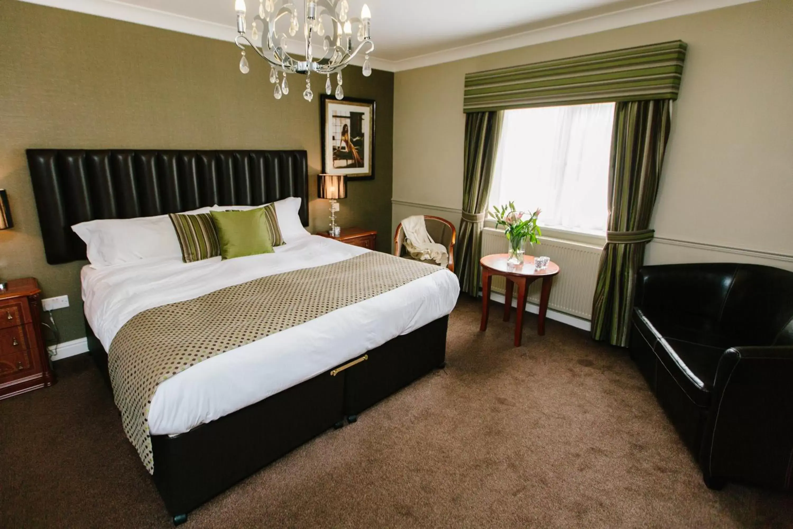 Spring, Bed in The Ashbourne Hotel