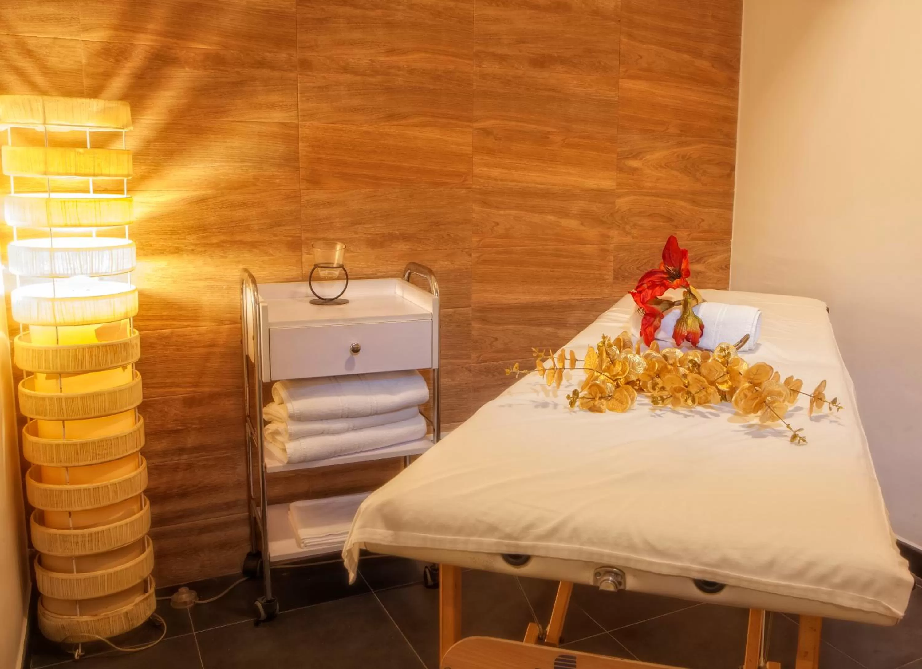 Massage in Hotel Spa El Muelle de Suances