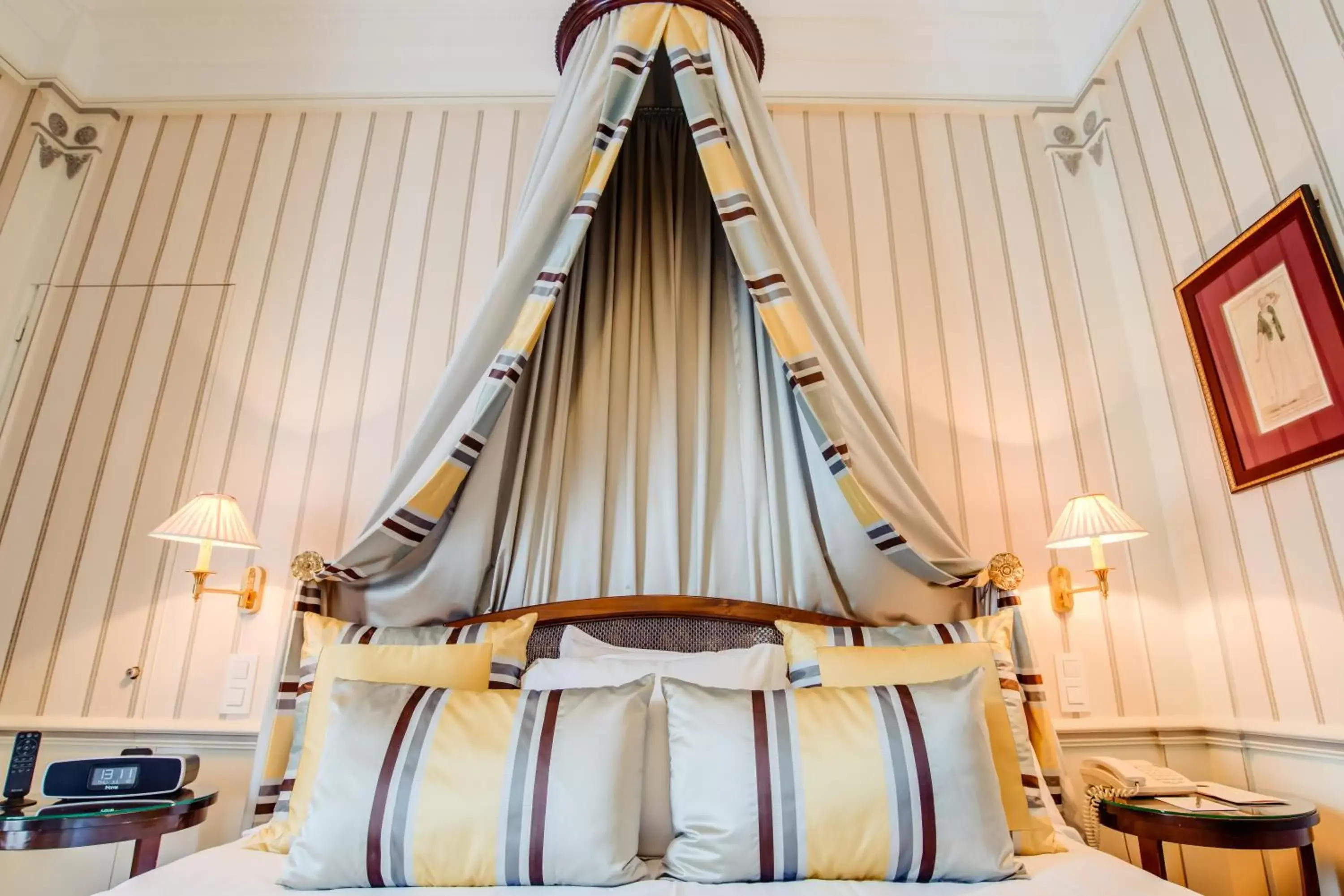 Bedroom in Hotel Napoleon Paris