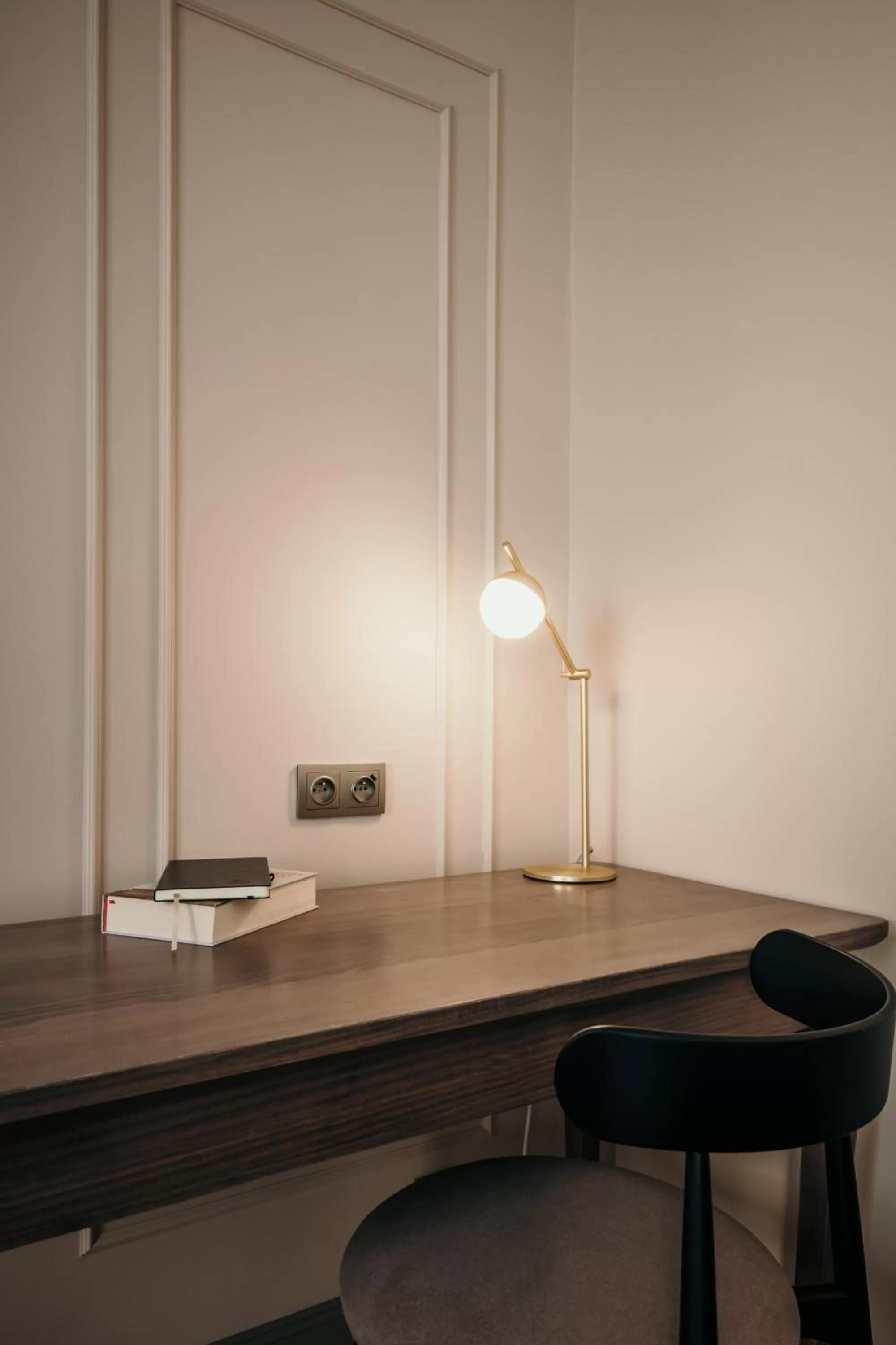 hair dresser in Apartamenty Małe Garbary