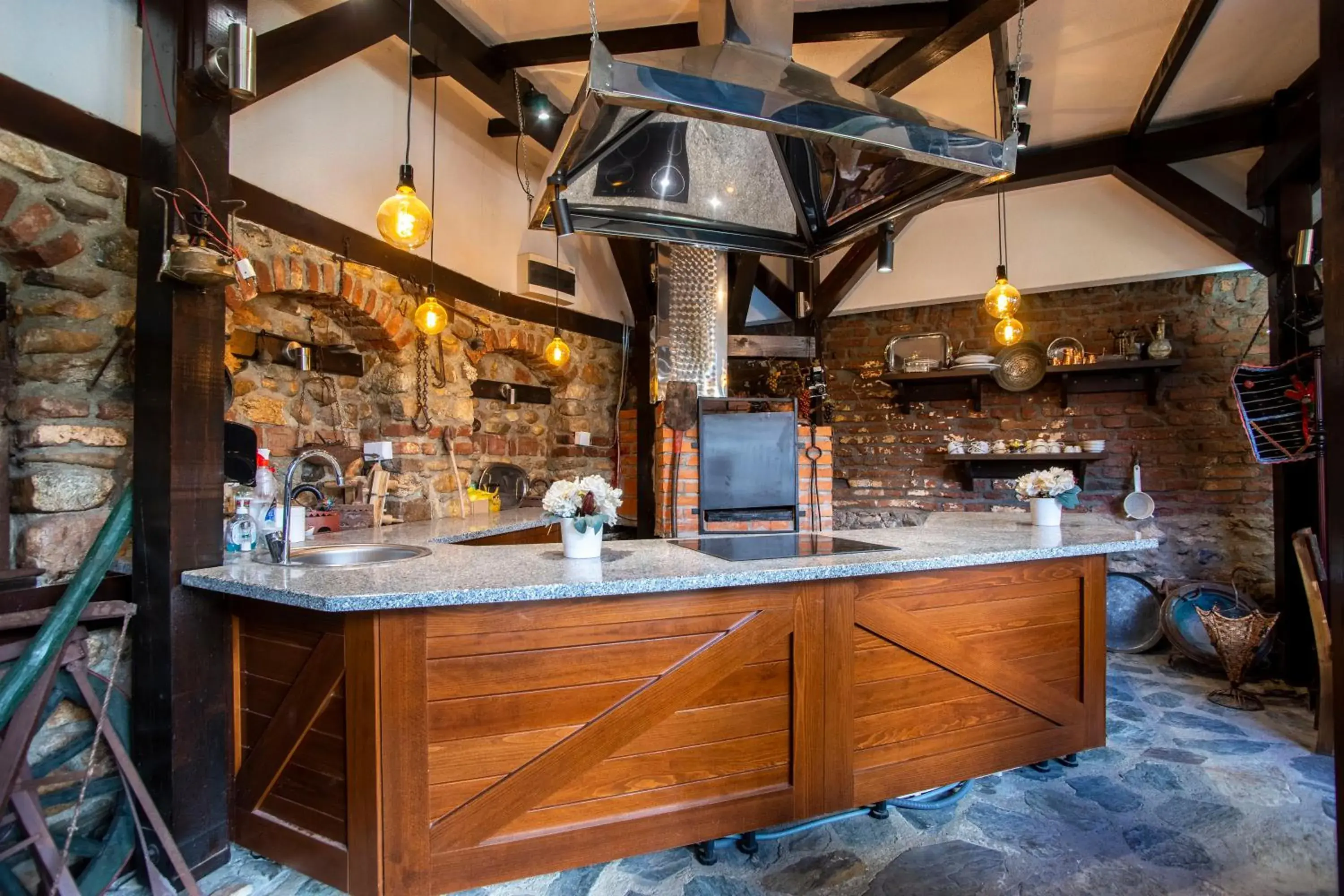 Communal kitchen in Hotel Theatre