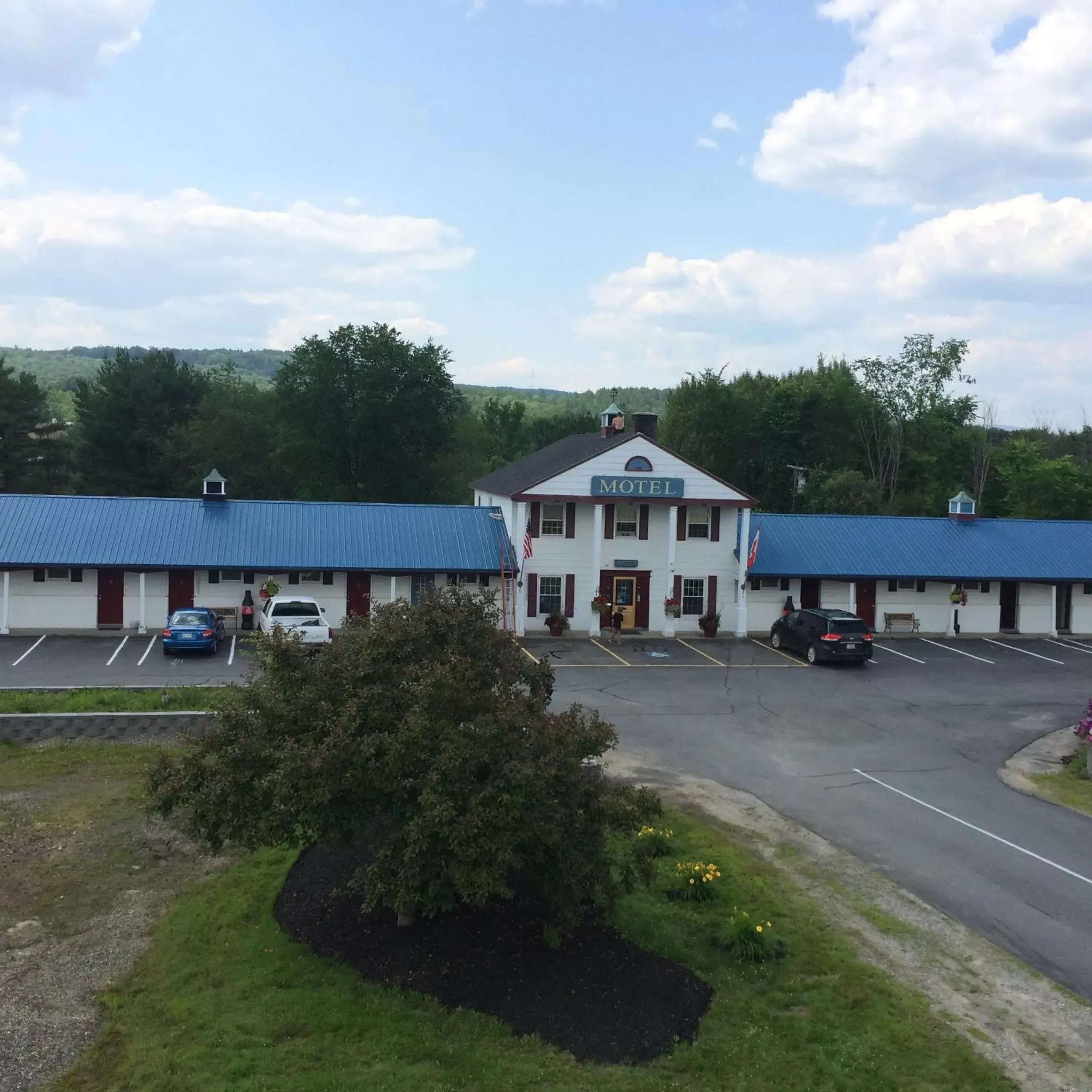 Facade/entrance, Property Building in Colonial Valley Motel