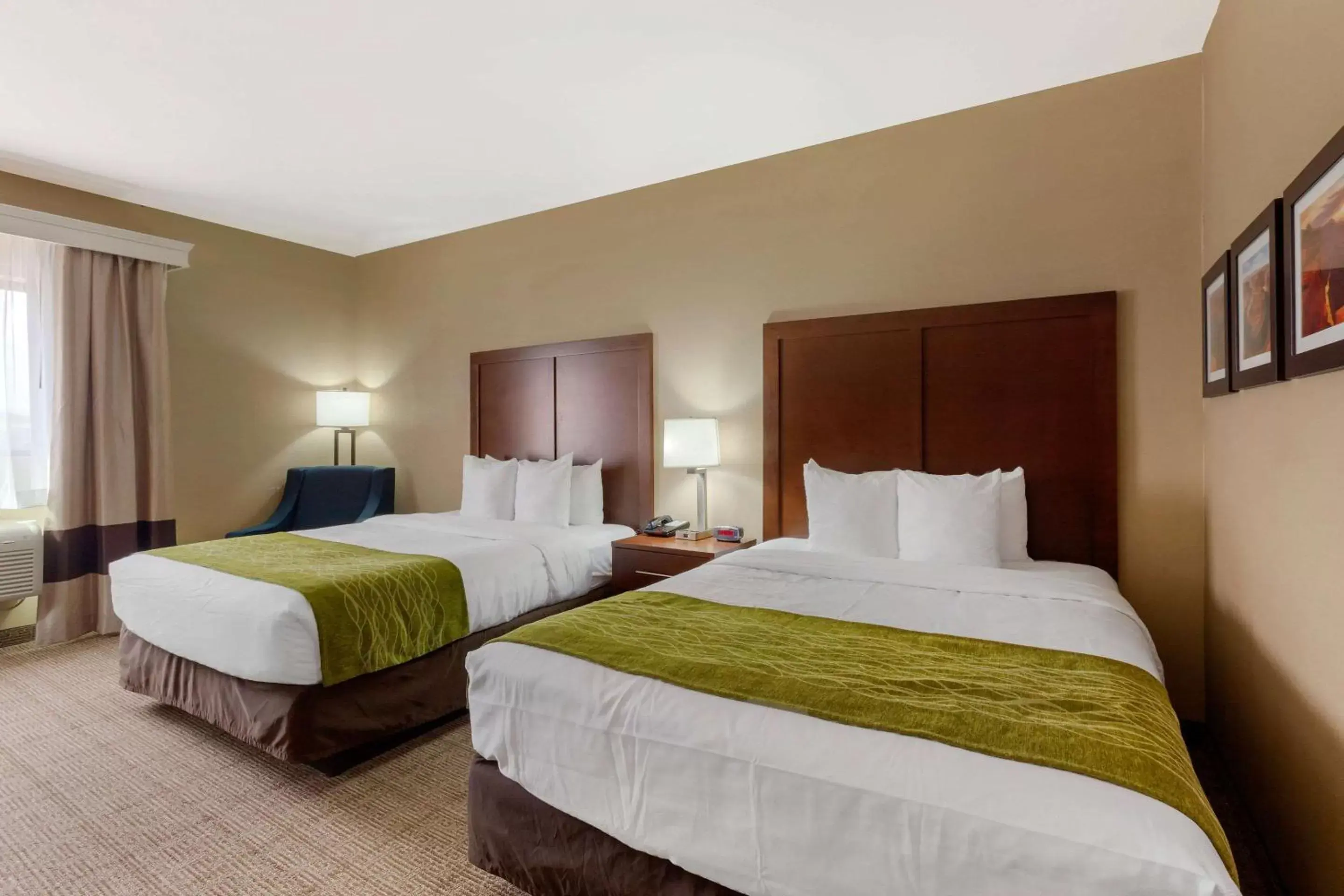 Photo of the whole room, Bed in Comfort Inn & Suites Page at Lake Powell