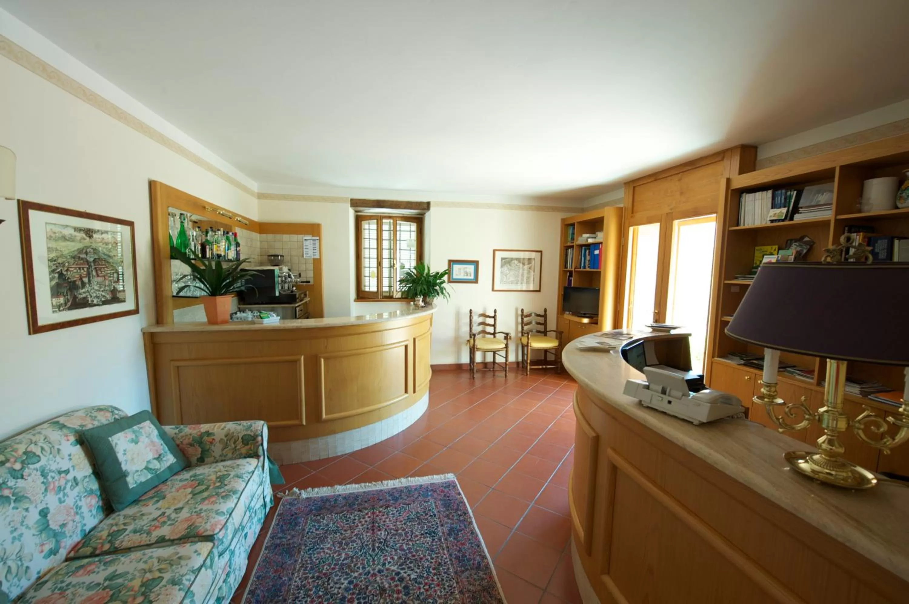 Lobby or reception in Albergo Villa Cristina