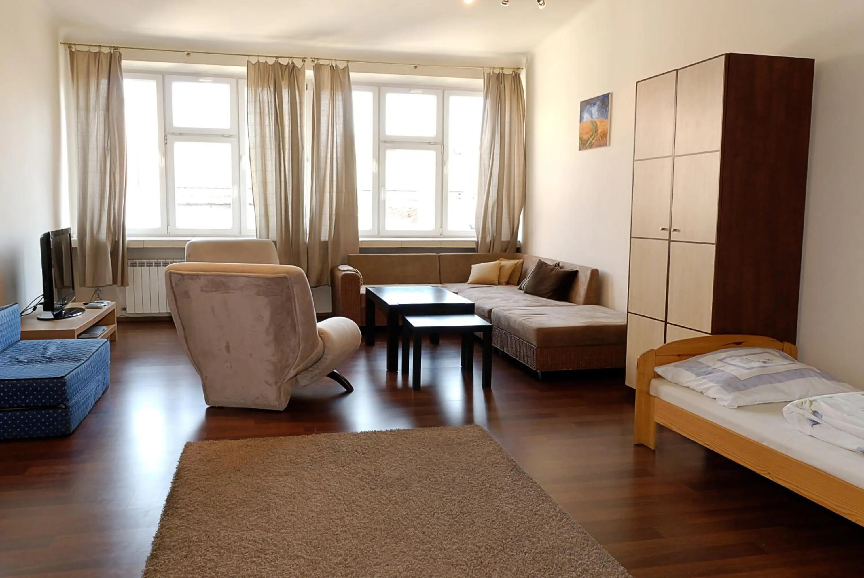 Bed in P&J Apartments Floriańska