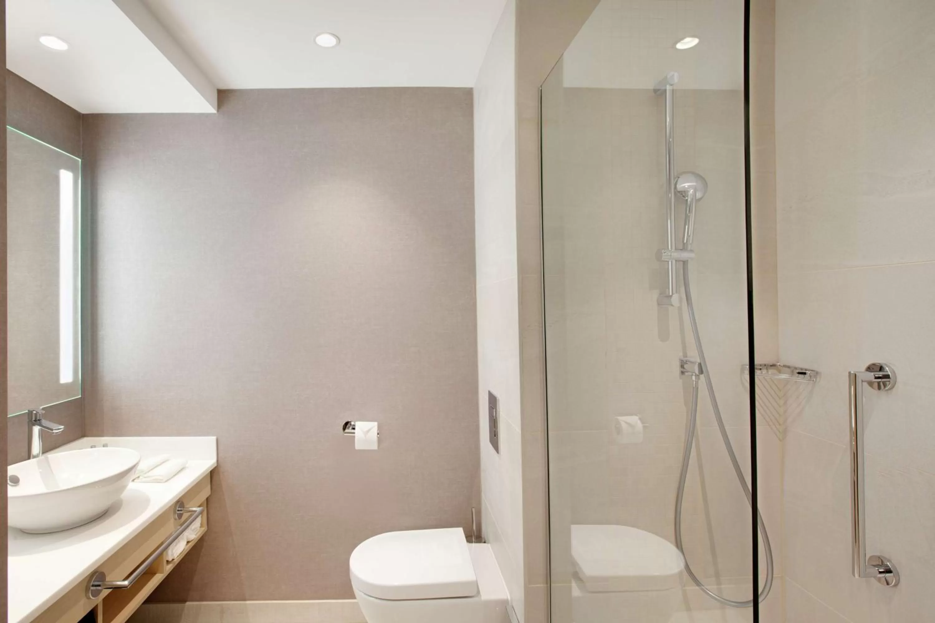 One-Bedroom King Suite with View in Hilton Garden Inn Budapest City Centre