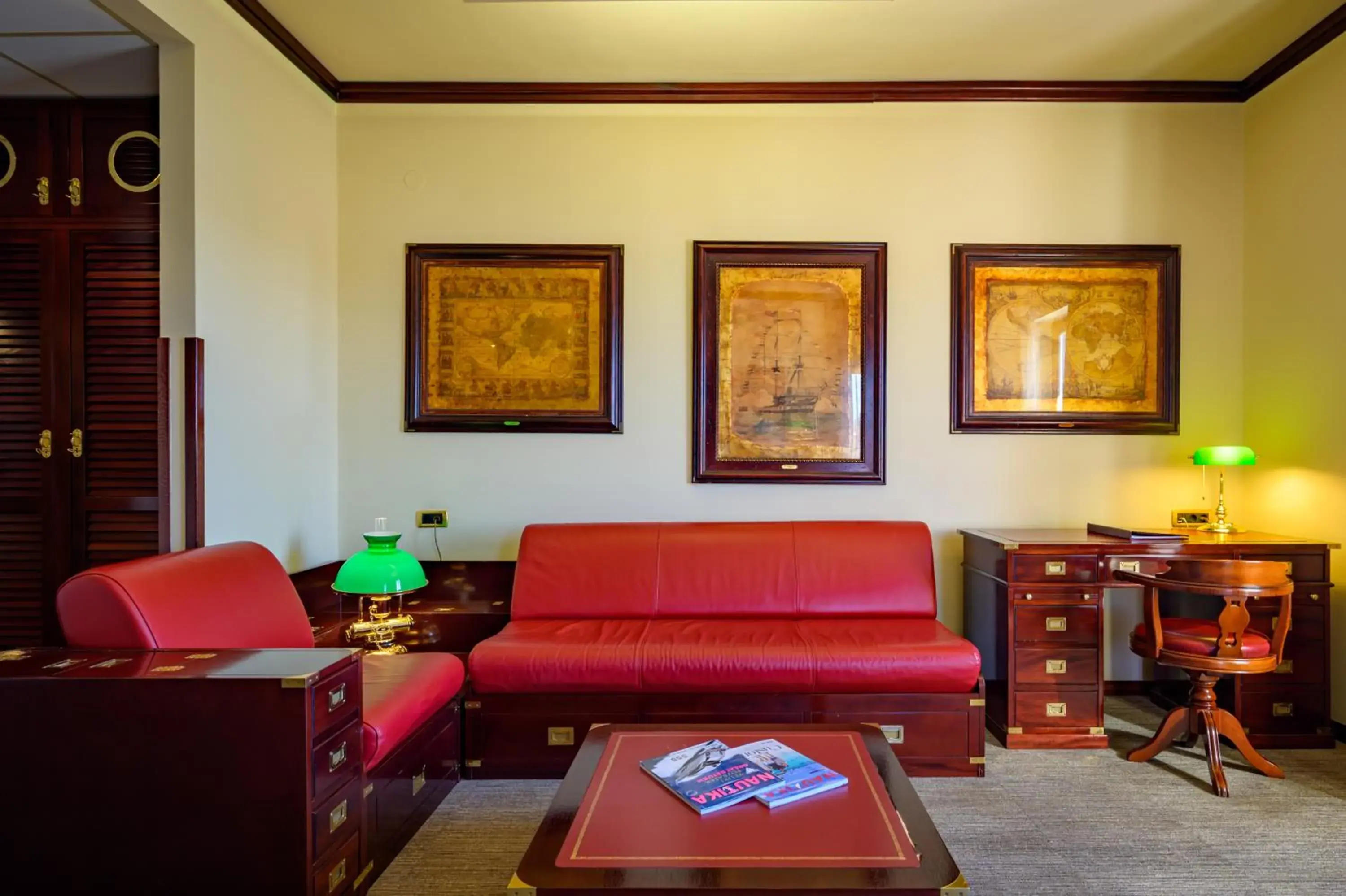 Living room, Seating Area in Hotel Nautica