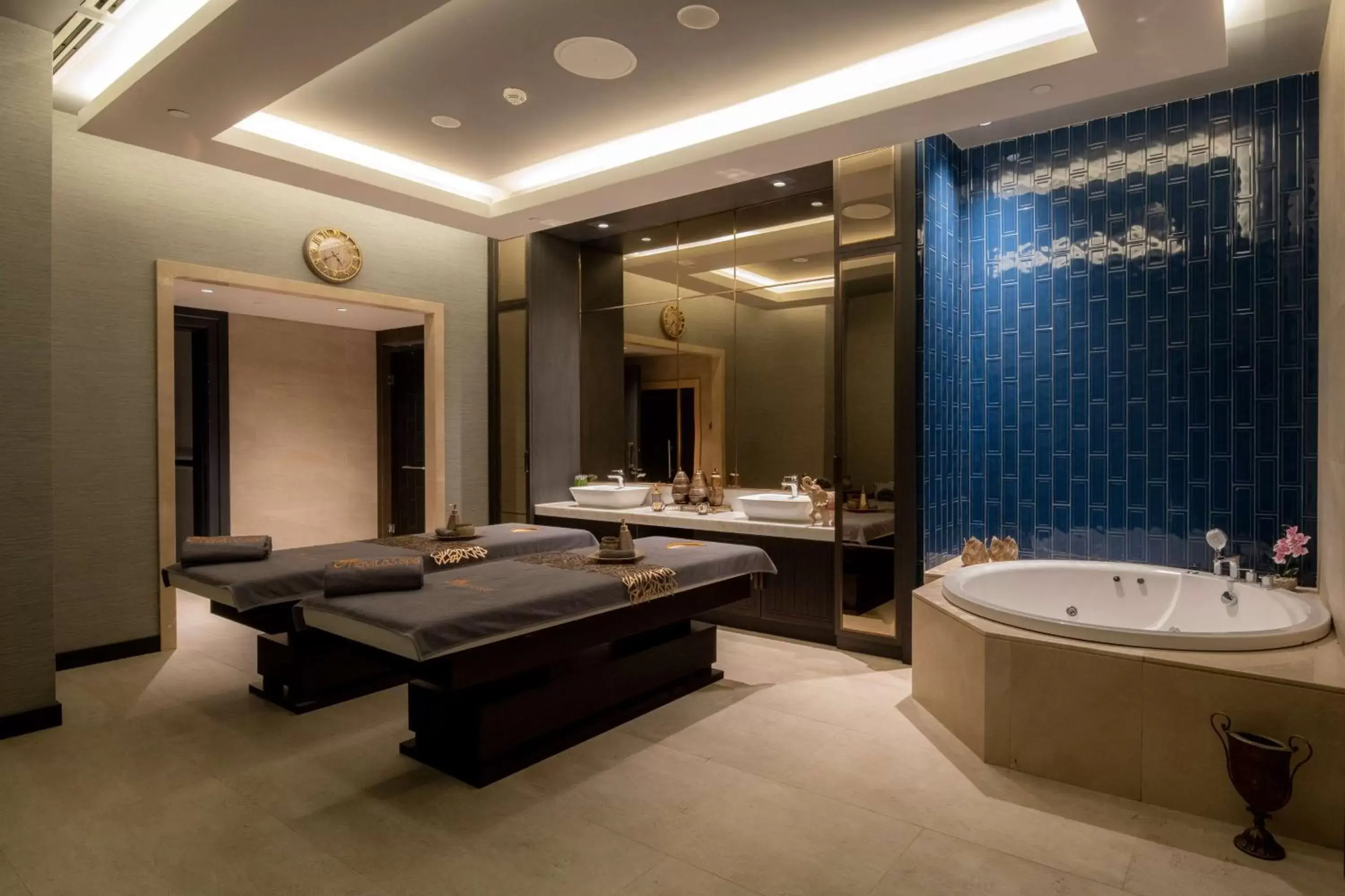 Spa and wellness centre/facilities, Bathroom in Hilton Mall Of Istanbul