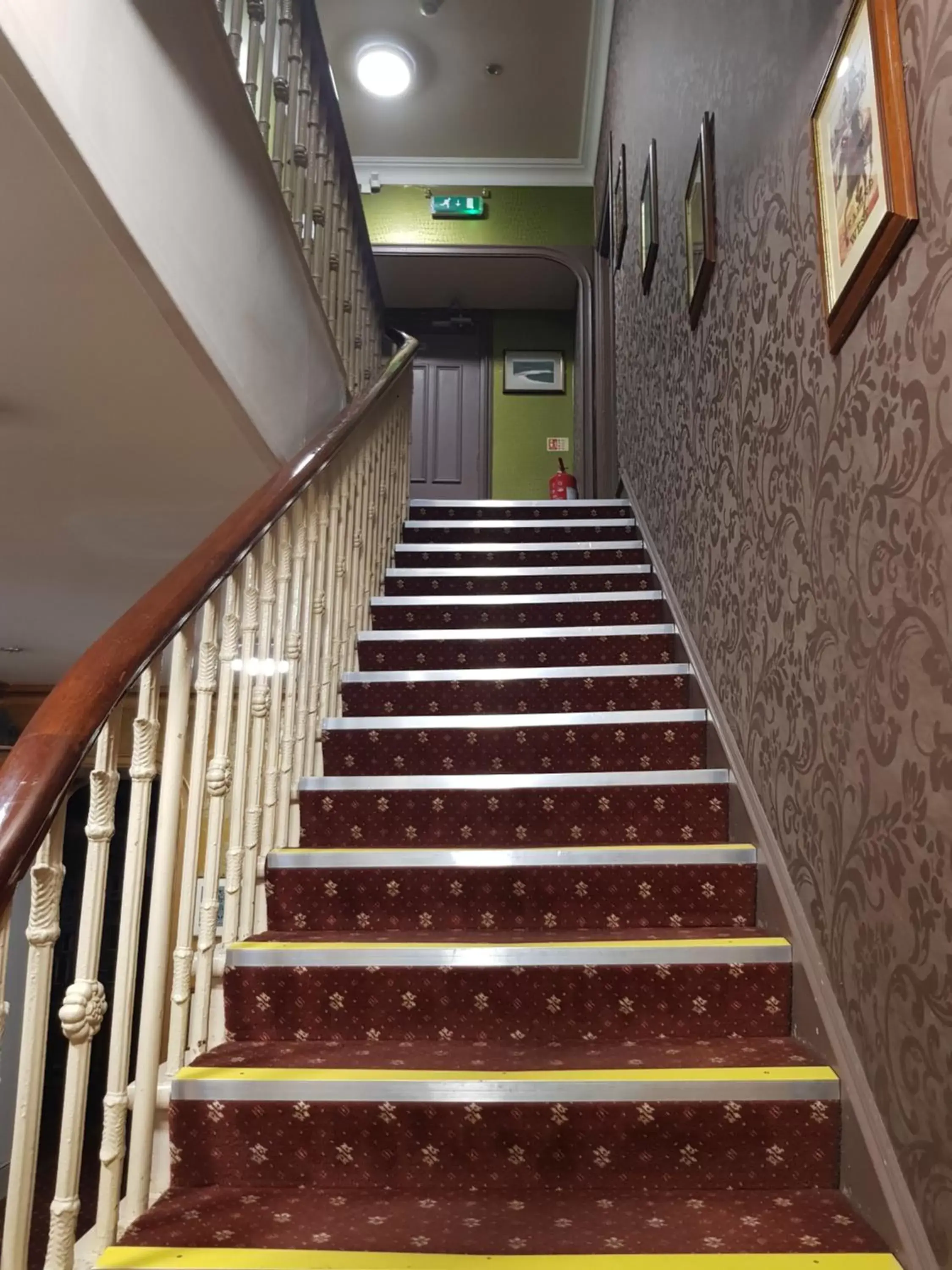 Property building in Aberdeen House Hotel