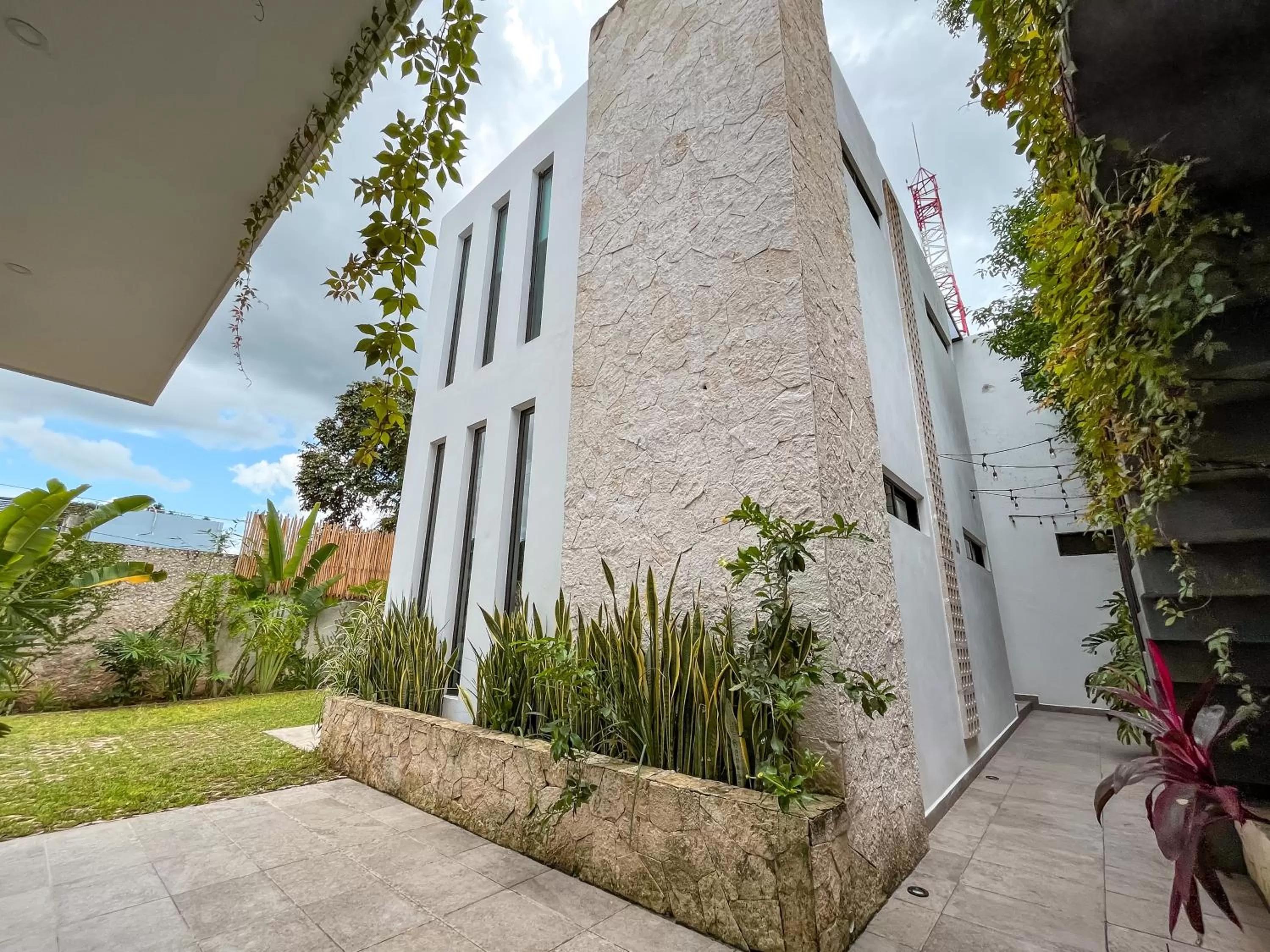 Property building in HOTEL KOOKAY VALLADOLID