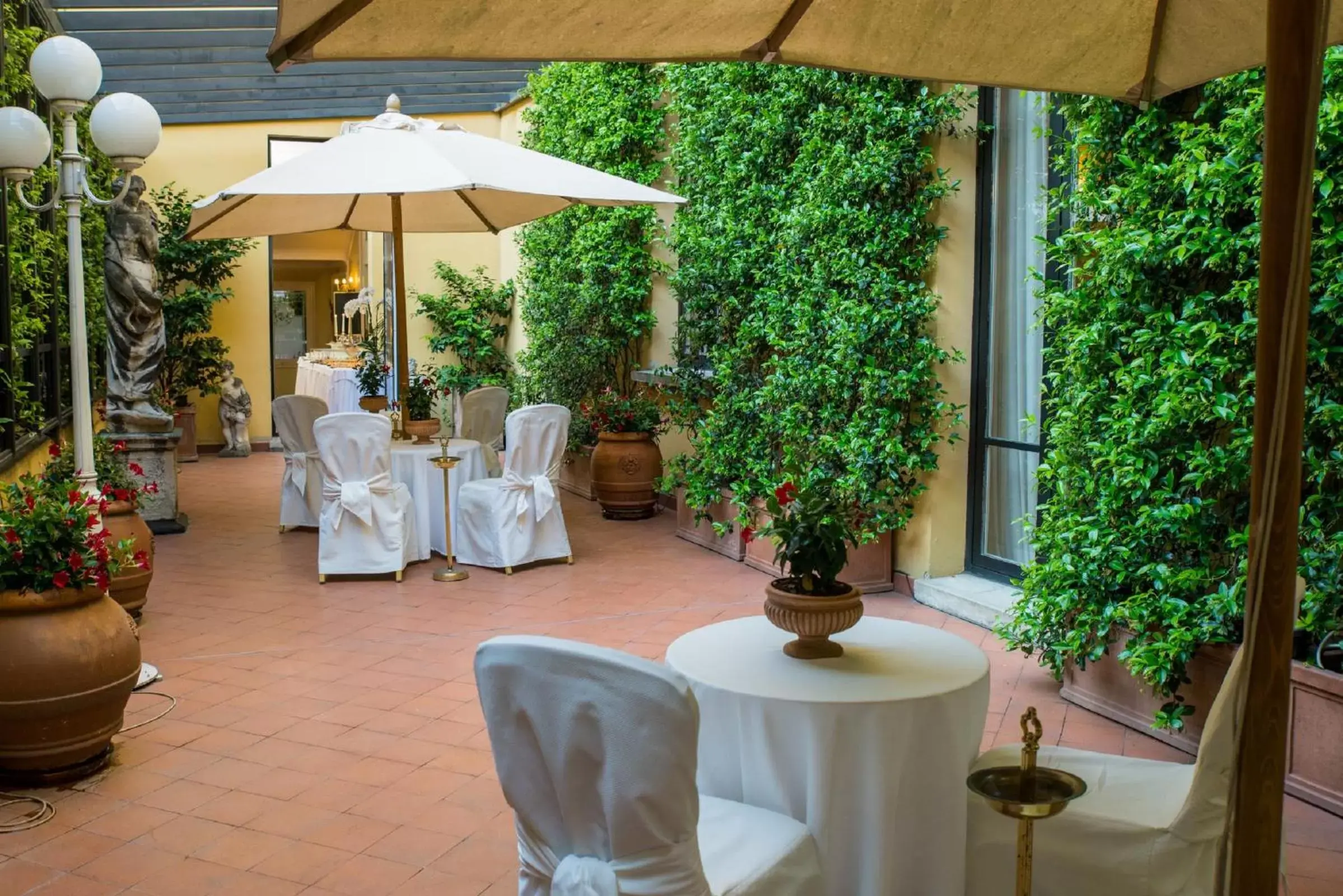 Balcony/Terrace, Banquet Facilities in Grand Hotel Majestic gia' Baglioni