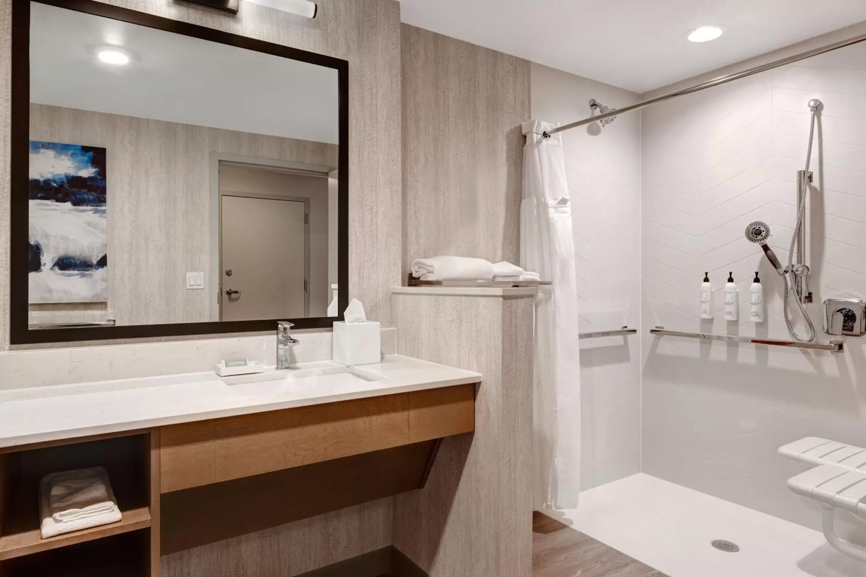 Bathroom in Fairfield by Marriott Inn & Suites Minneapolis Downtown