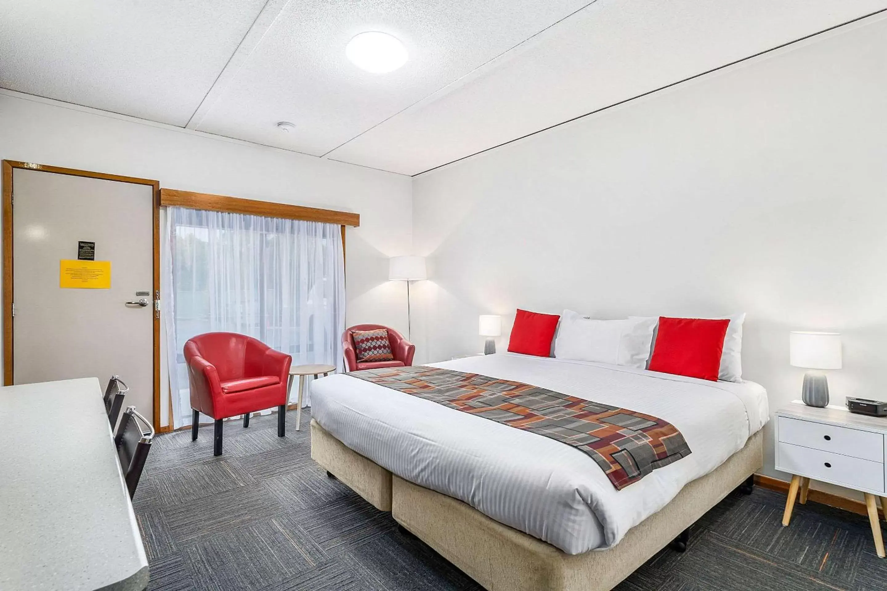 Photo of the whole room, Bed in Comfort Inn Benalla