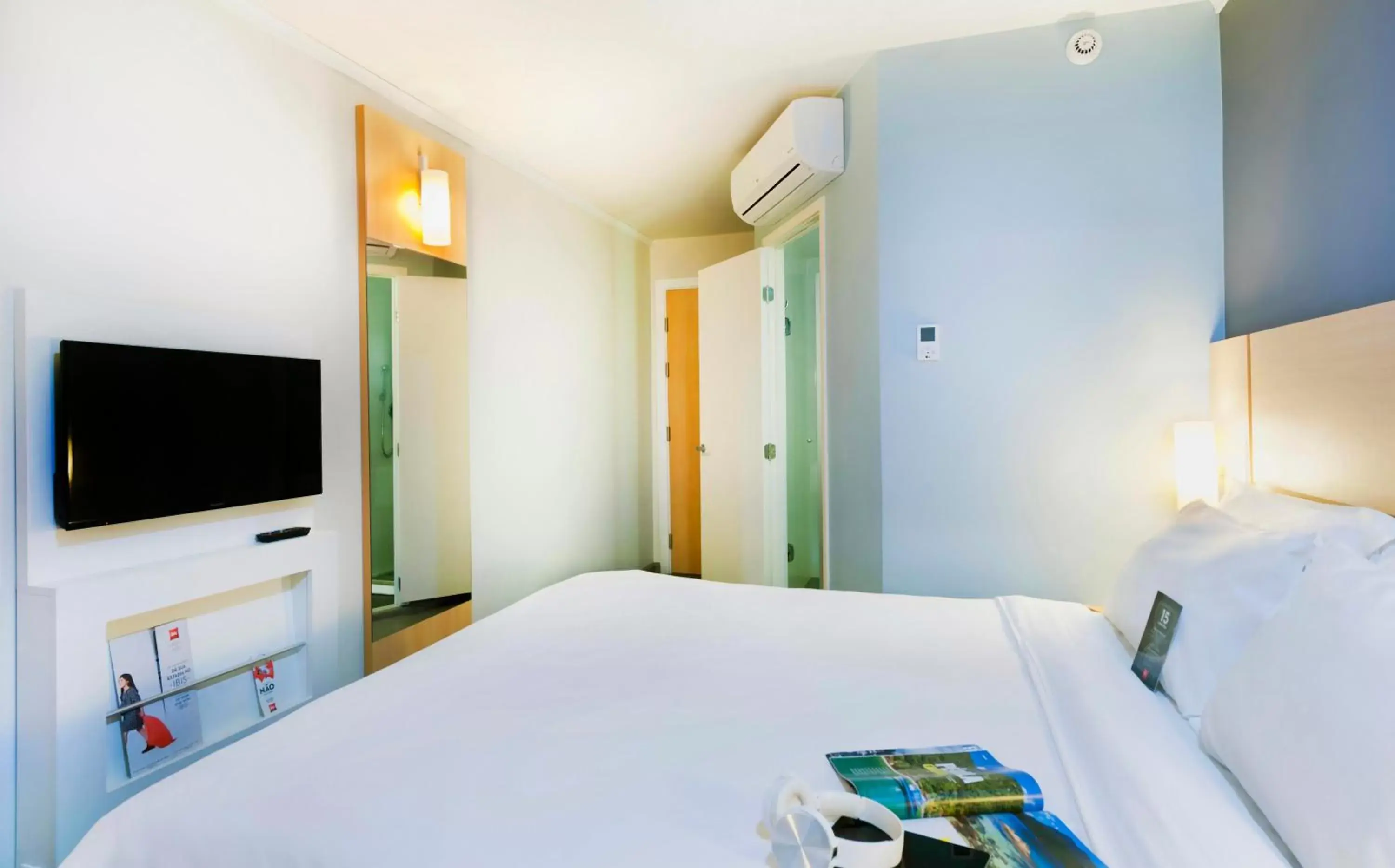 Bedroom, Bed in ibis Copacabana Posto 5