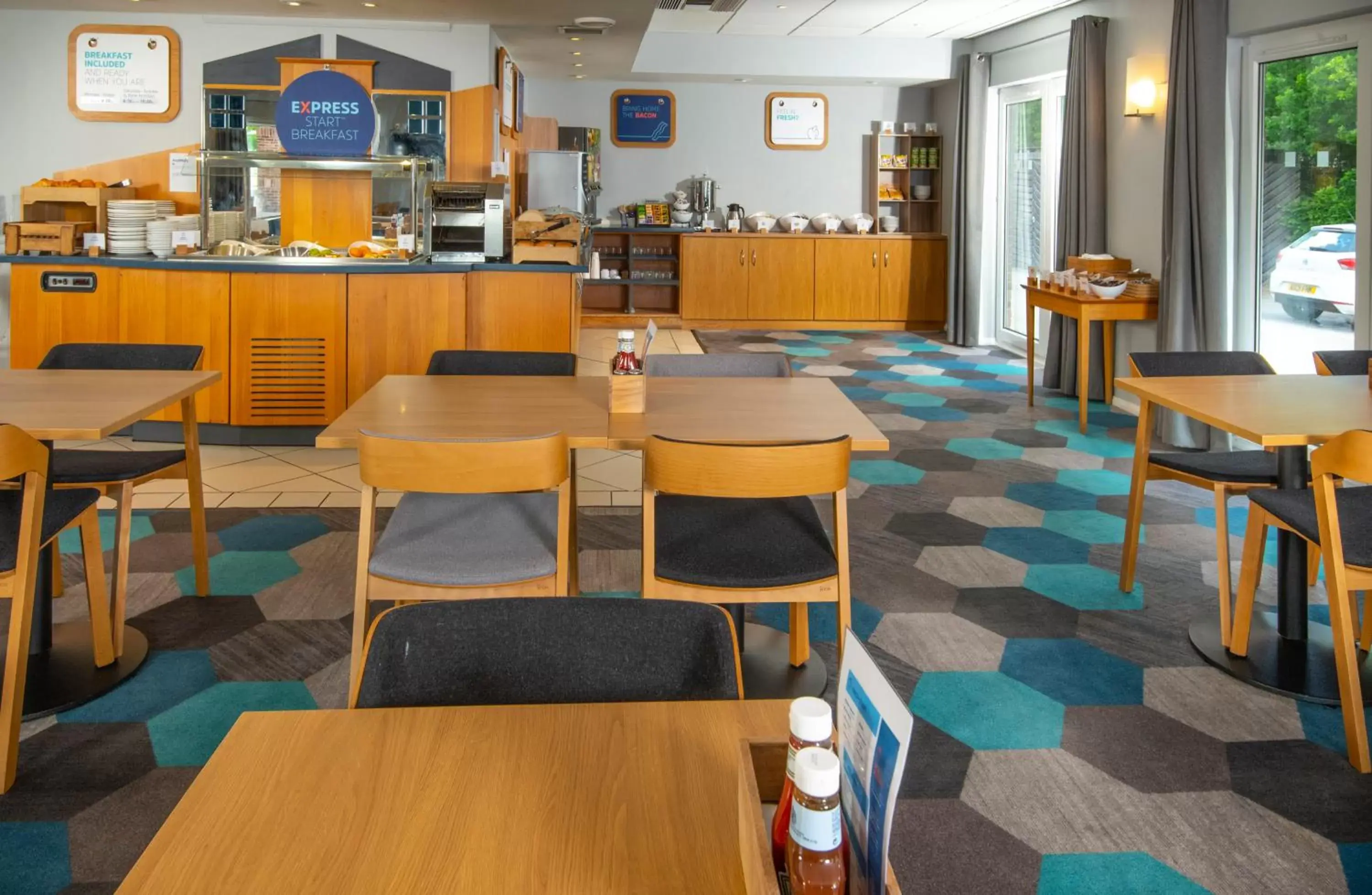 Buffet breakfast, Restaurant/Places to Eat in Holiday Inn Express Peterborough, an IHG Hotel