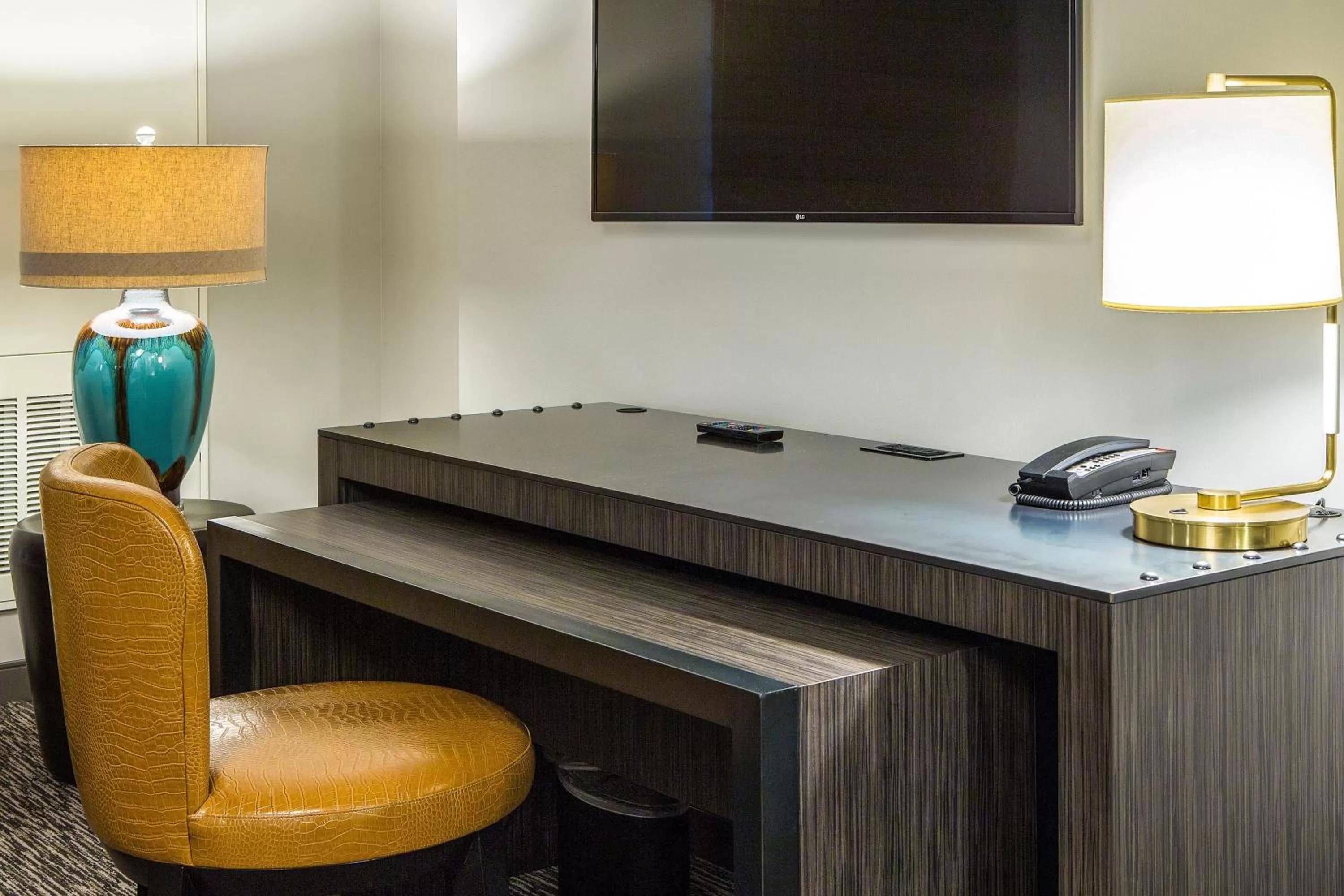 Photo of the whole room, TV/Entertainment Center in Cambria Hotel Southlake DFW North