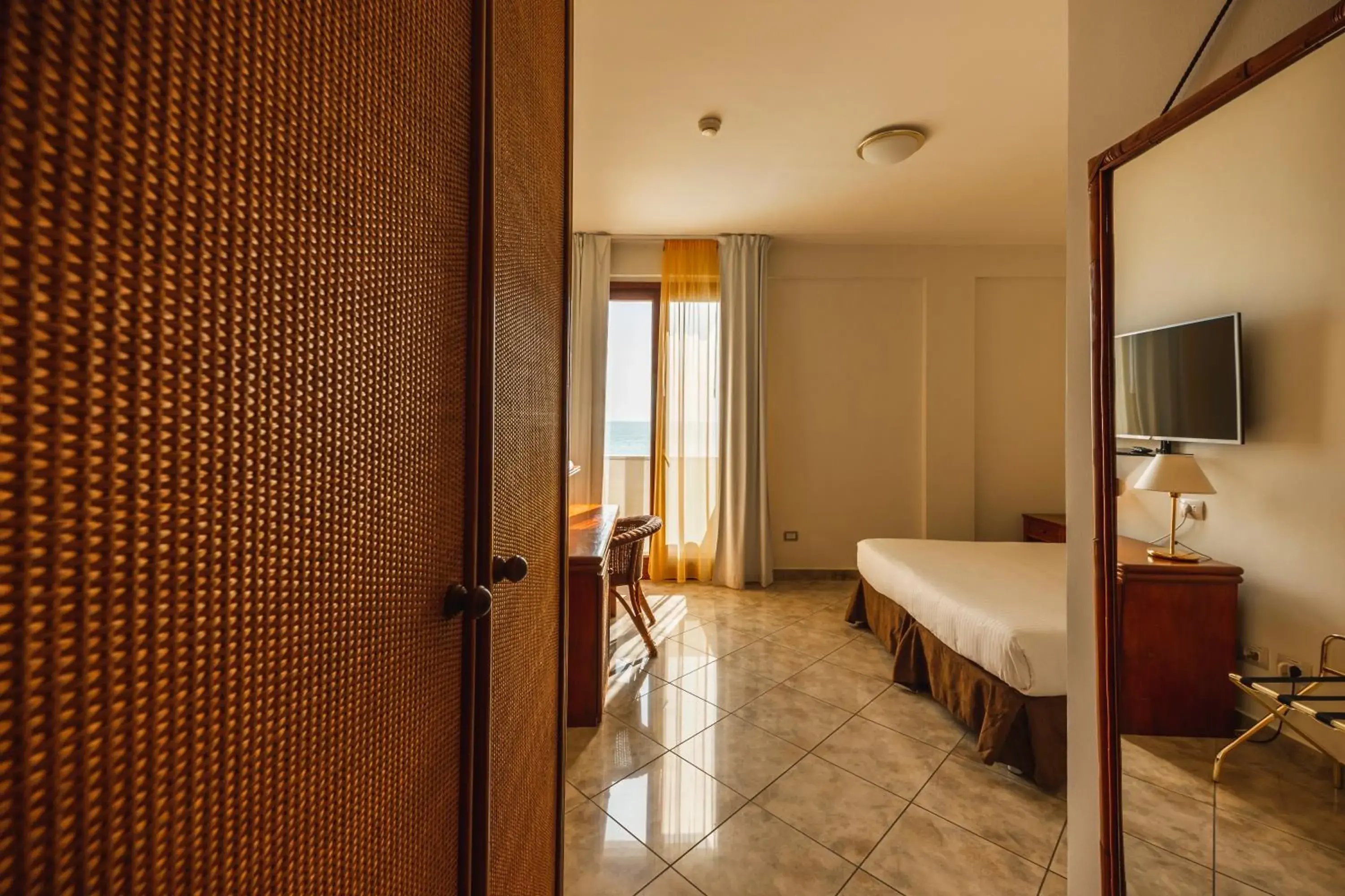 Photo of the whole room, Bathroom in Hotel Ara Solis