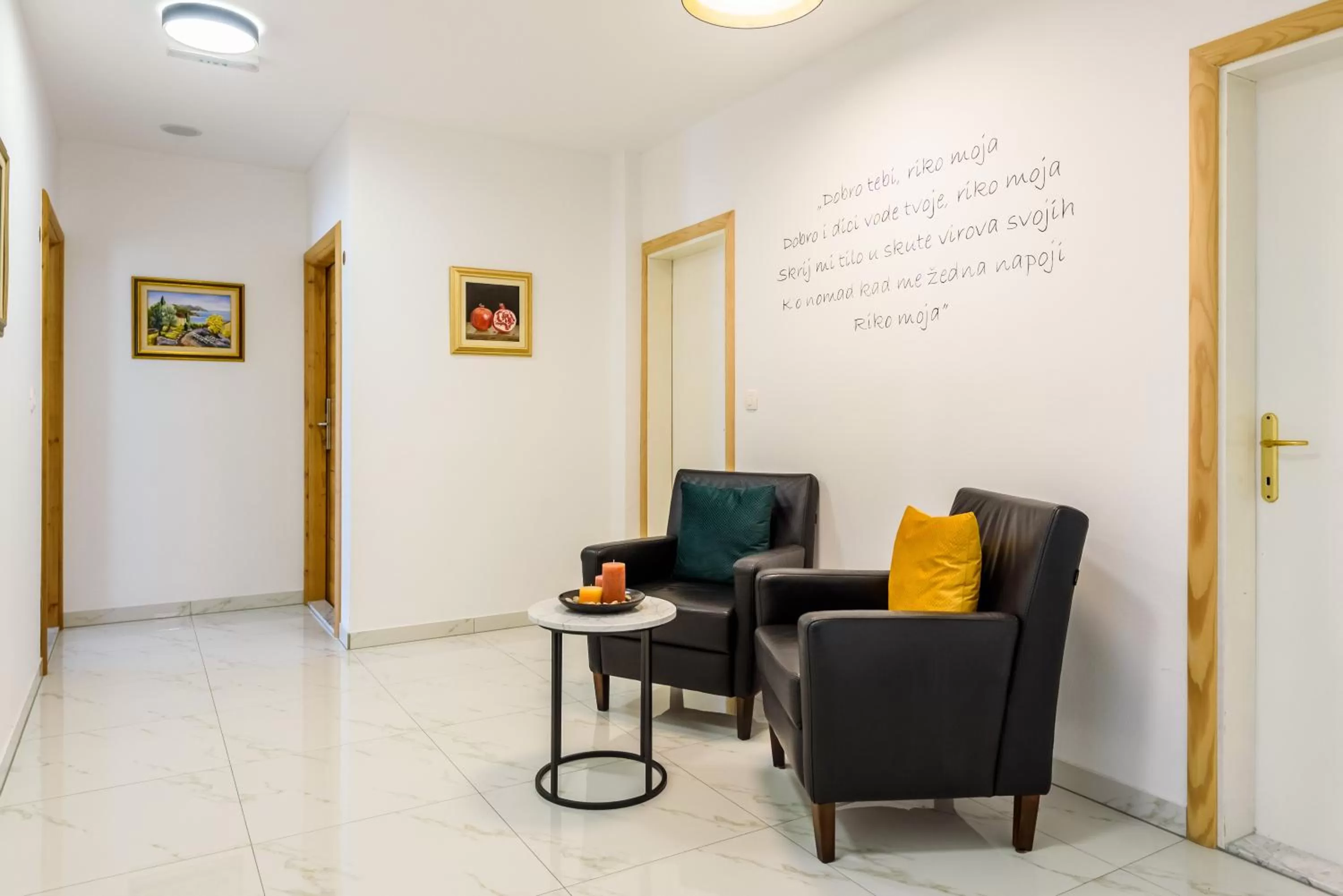 Seating Area in Boutique rooms Kican