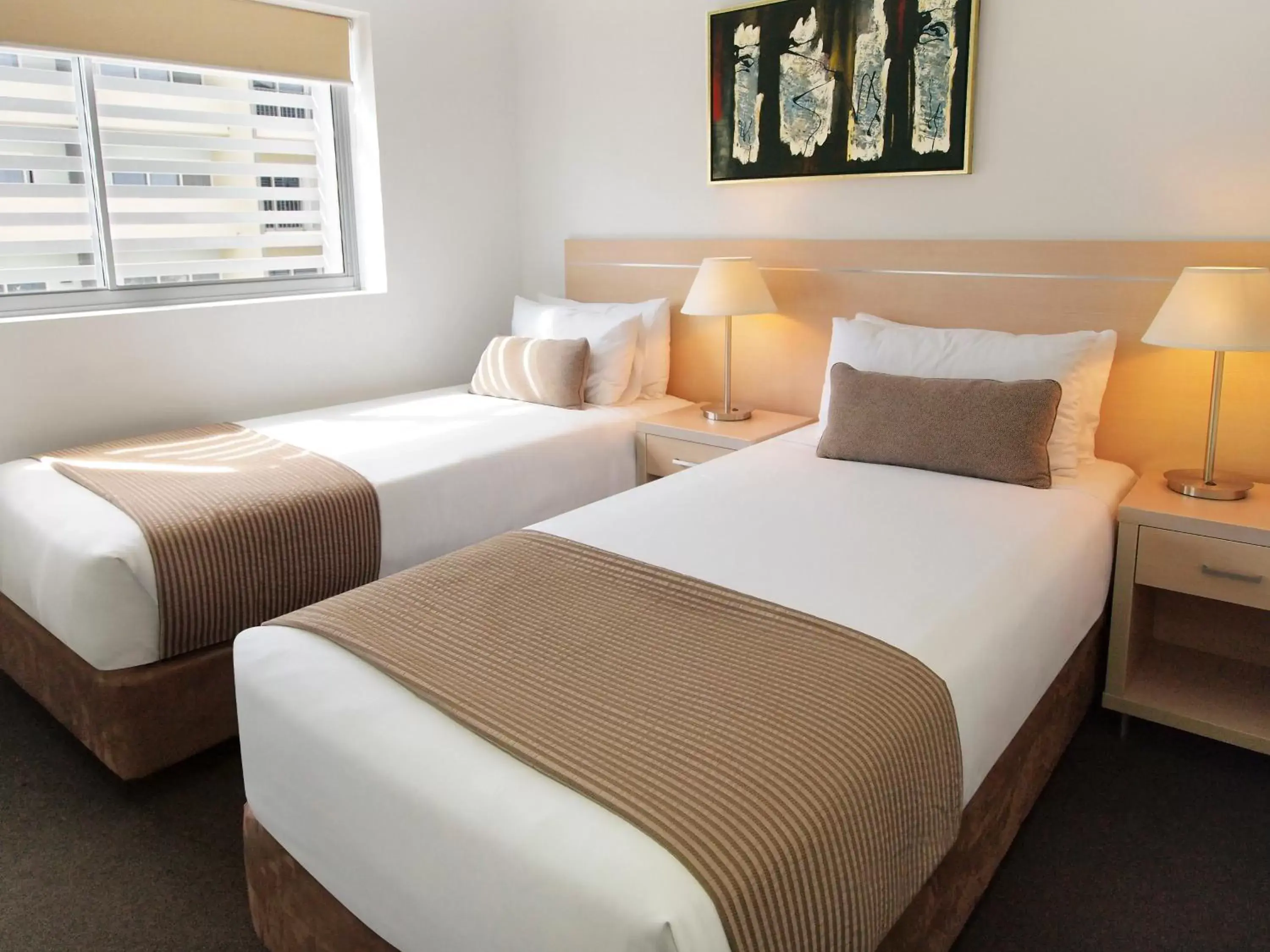 Bedroom, Bed in Oaks Townsville Gateway Suites