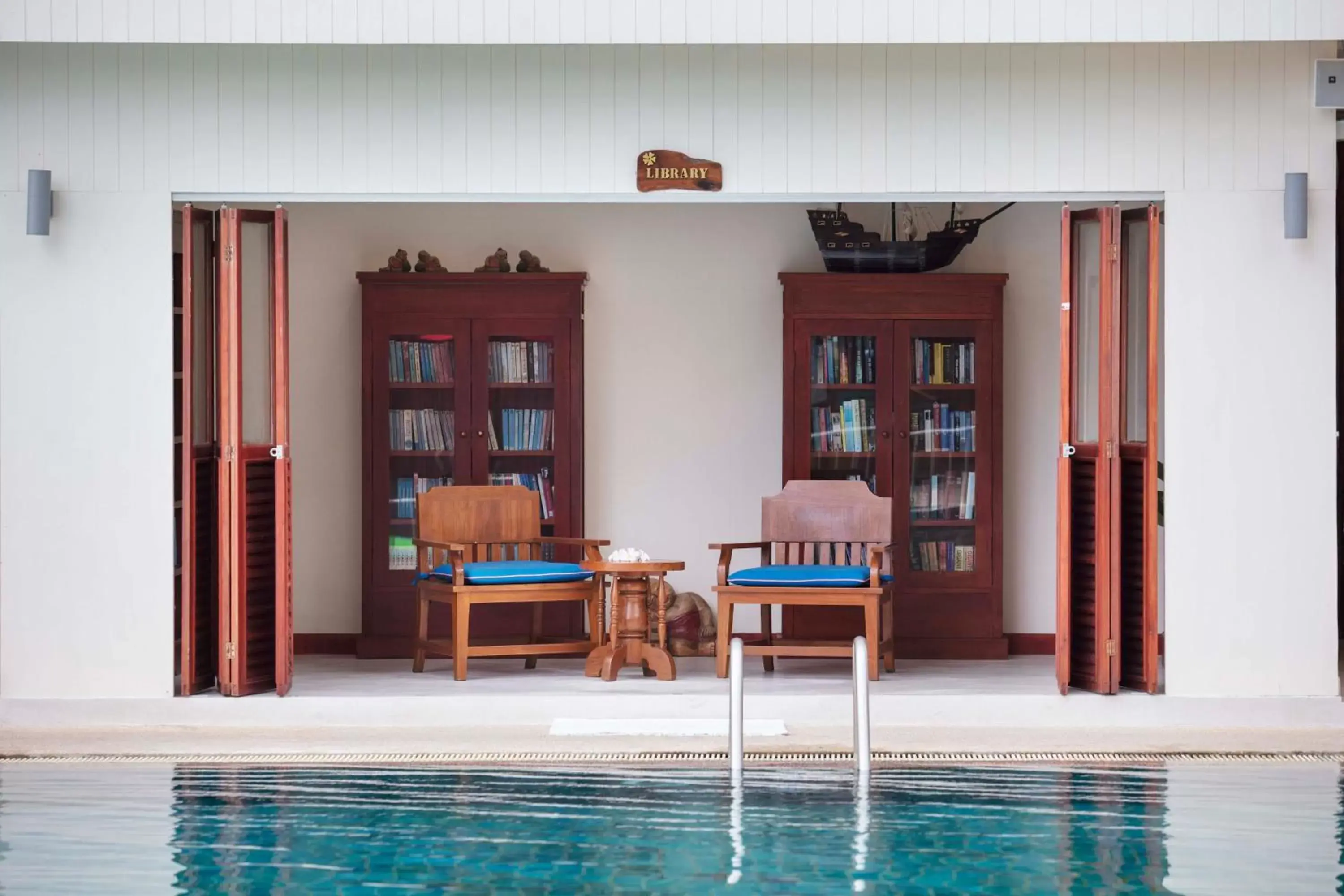 Library in Chom View Hotel, Hua Hin Library in Chom View Hotel, Hua Hin