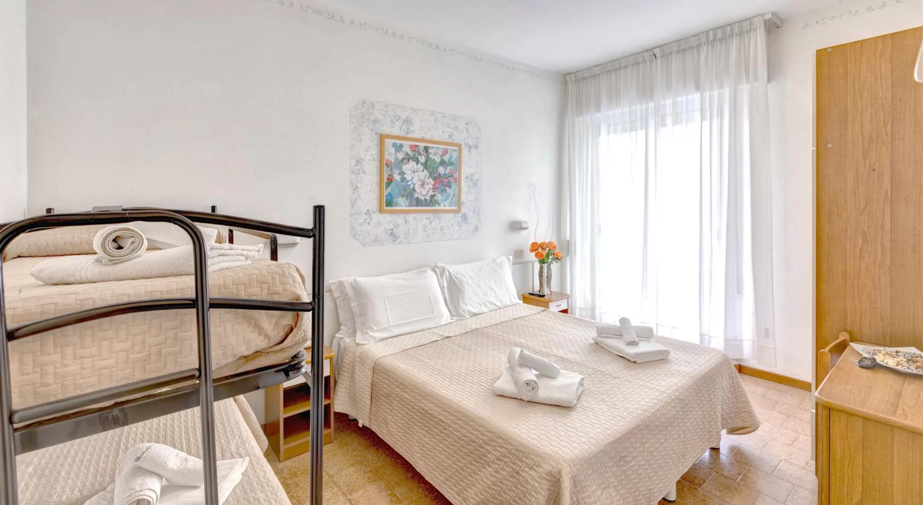 Bed in Hotel Niagara Riccione